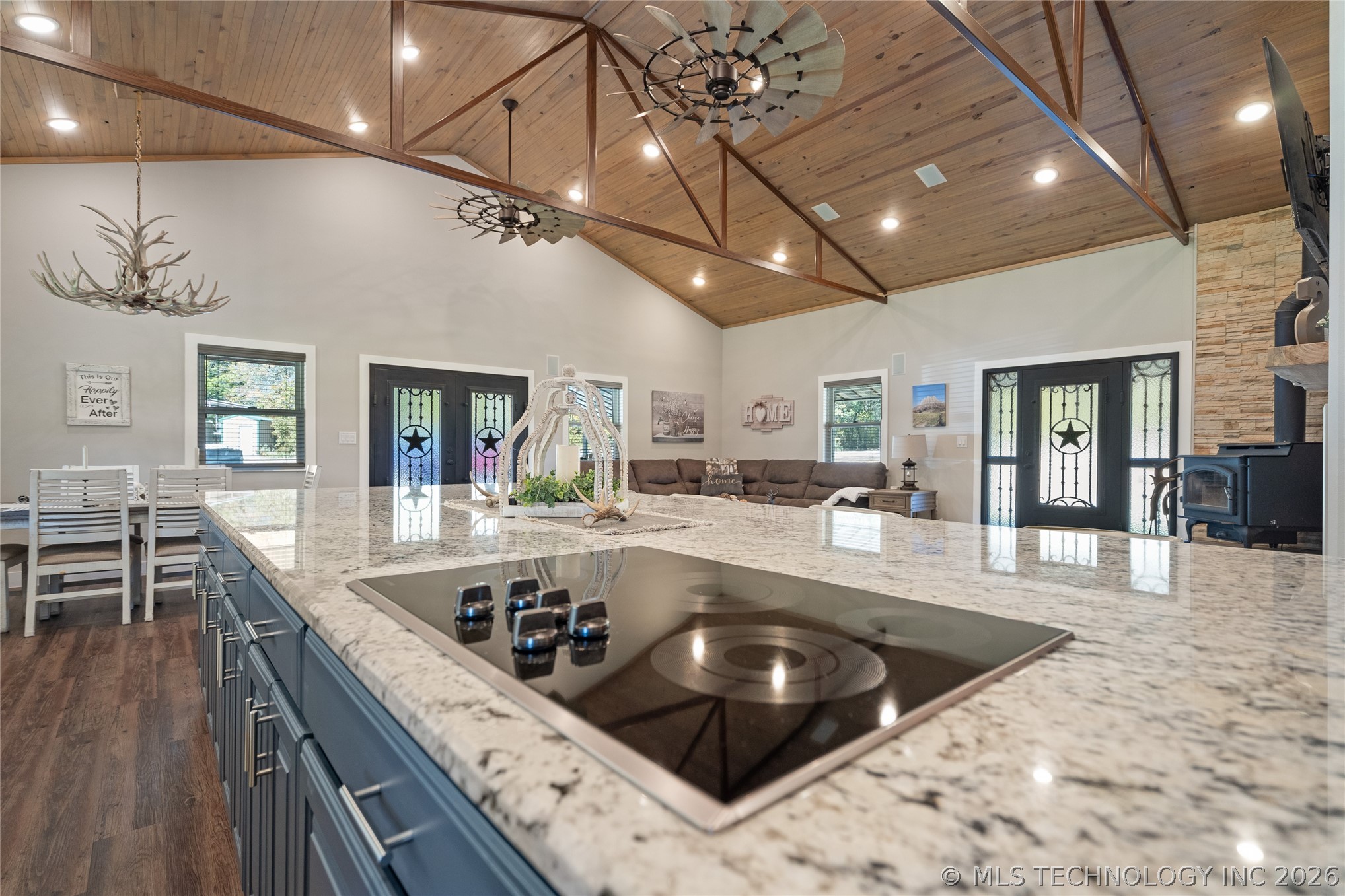 9212 Keltner Road Property Photo 14