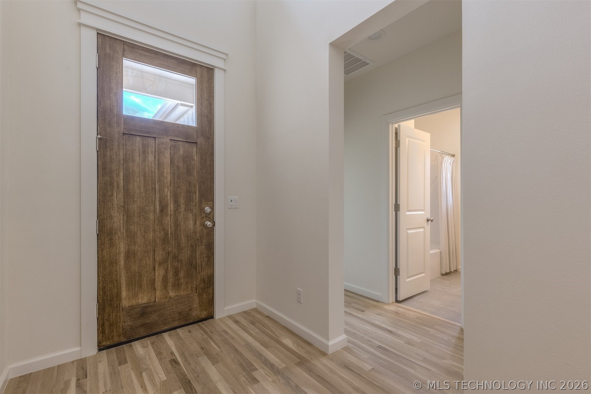 1331 N Beech Street Property Photo 9