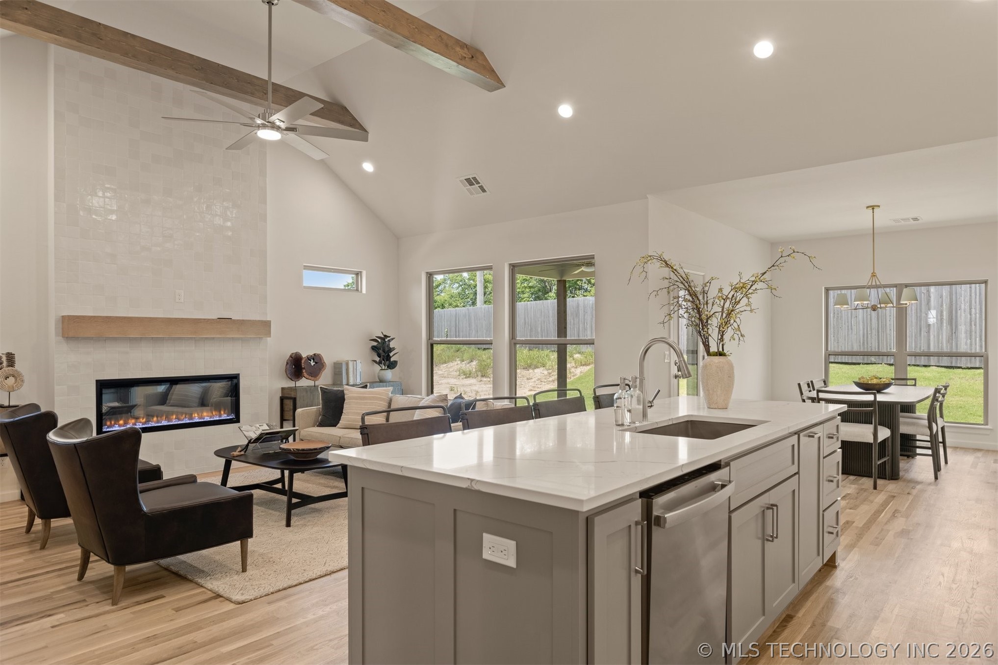 1331 N Beech Street Property Photo 19