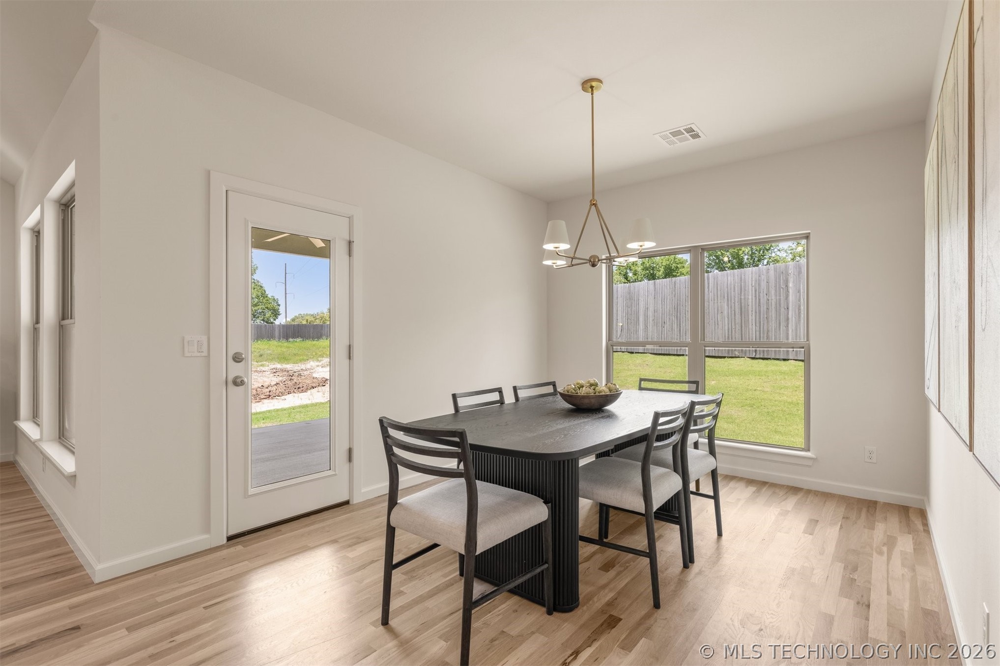1331 N Beech Street Property Photo 26