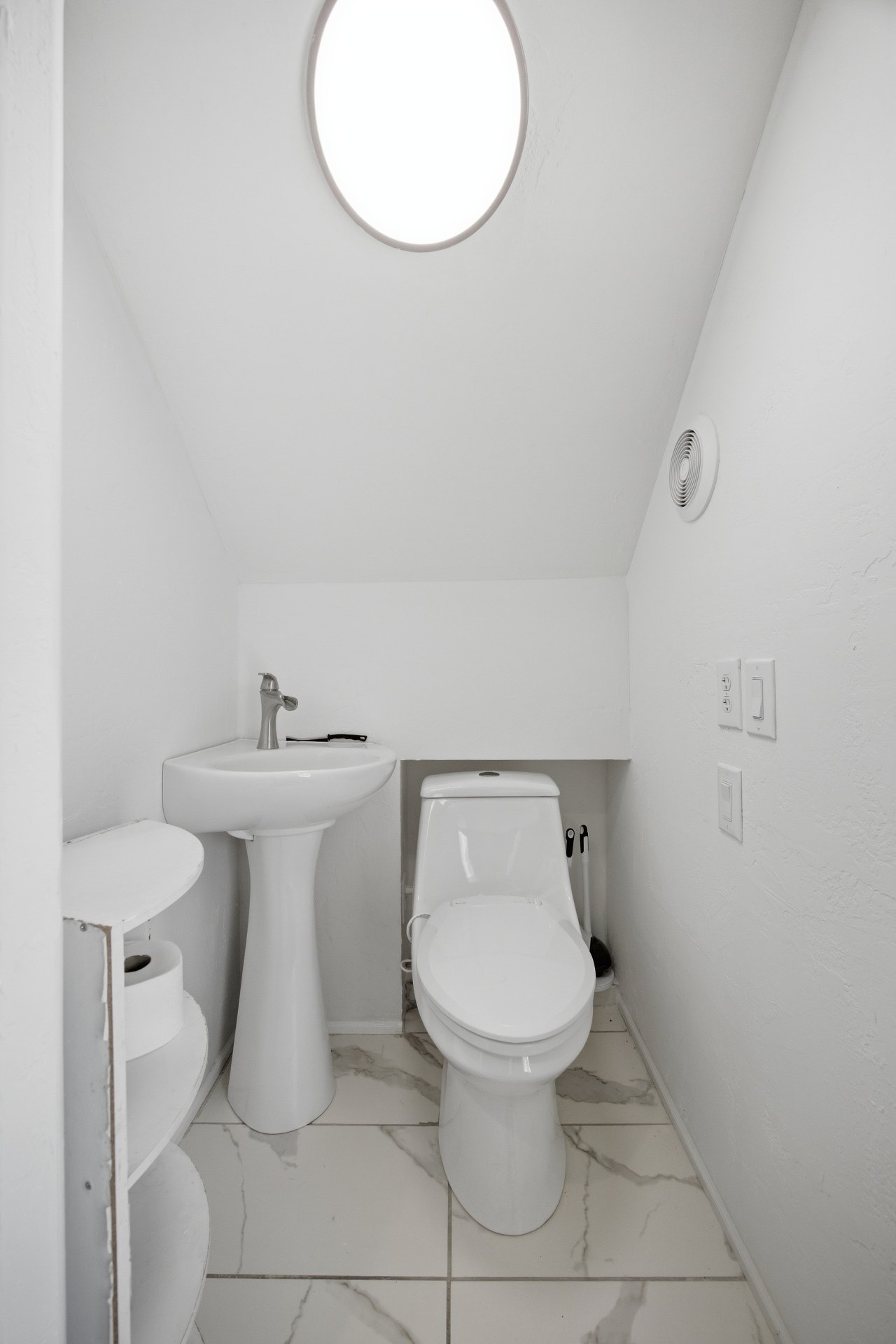 978 E Camp Property Photo 28