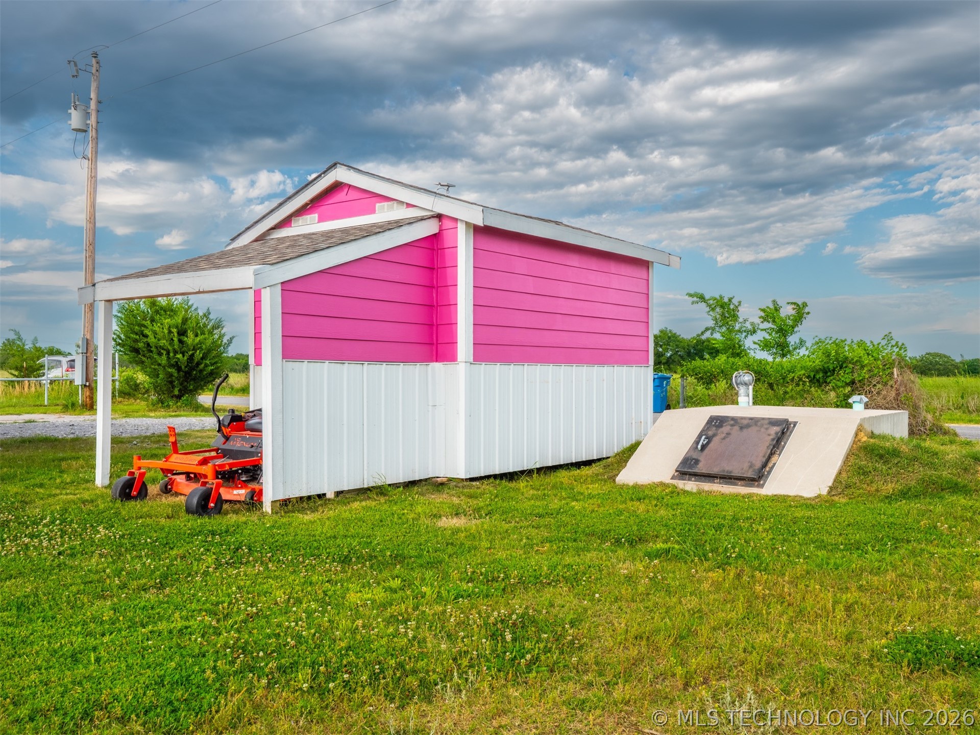 978 E Camp Property Photo 40