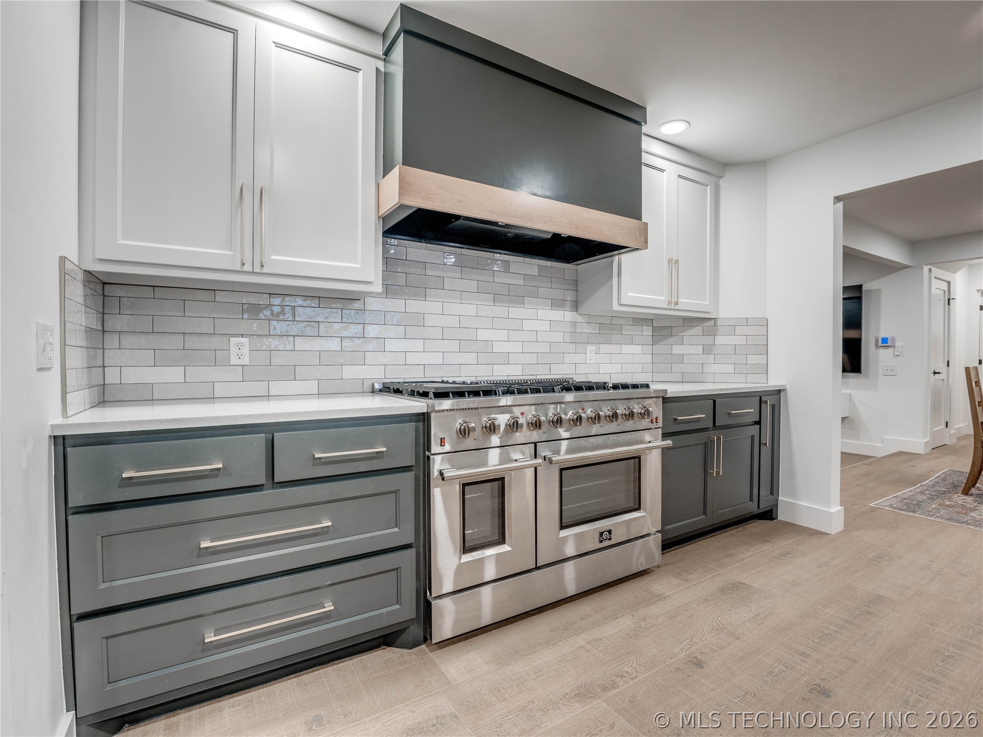 560 N 4395 Property Photo 18