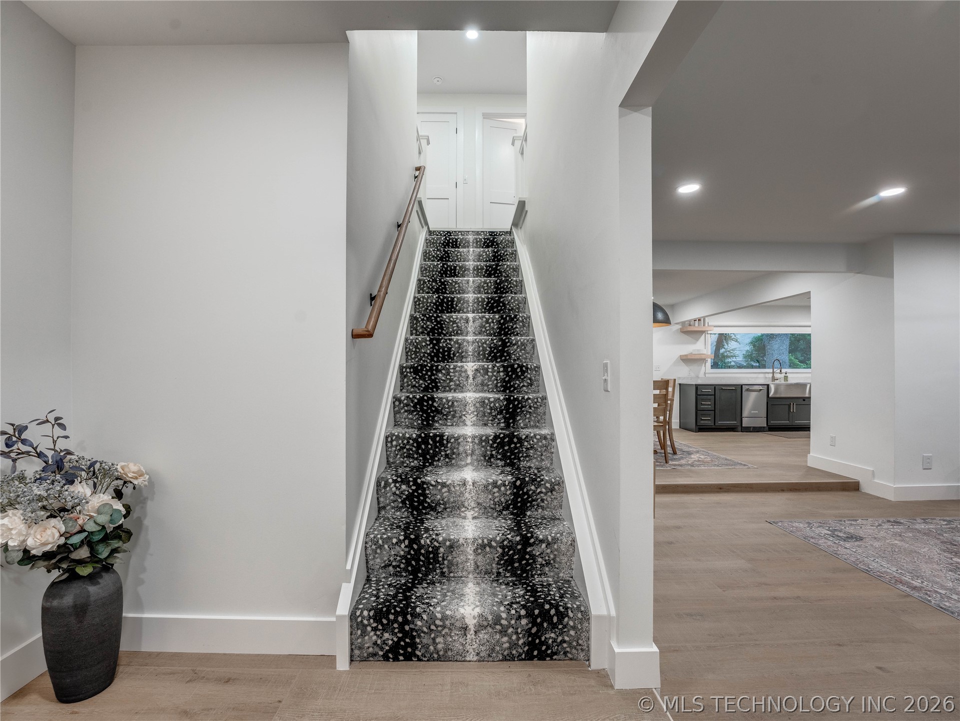 560 N 4395 Property Photo 34