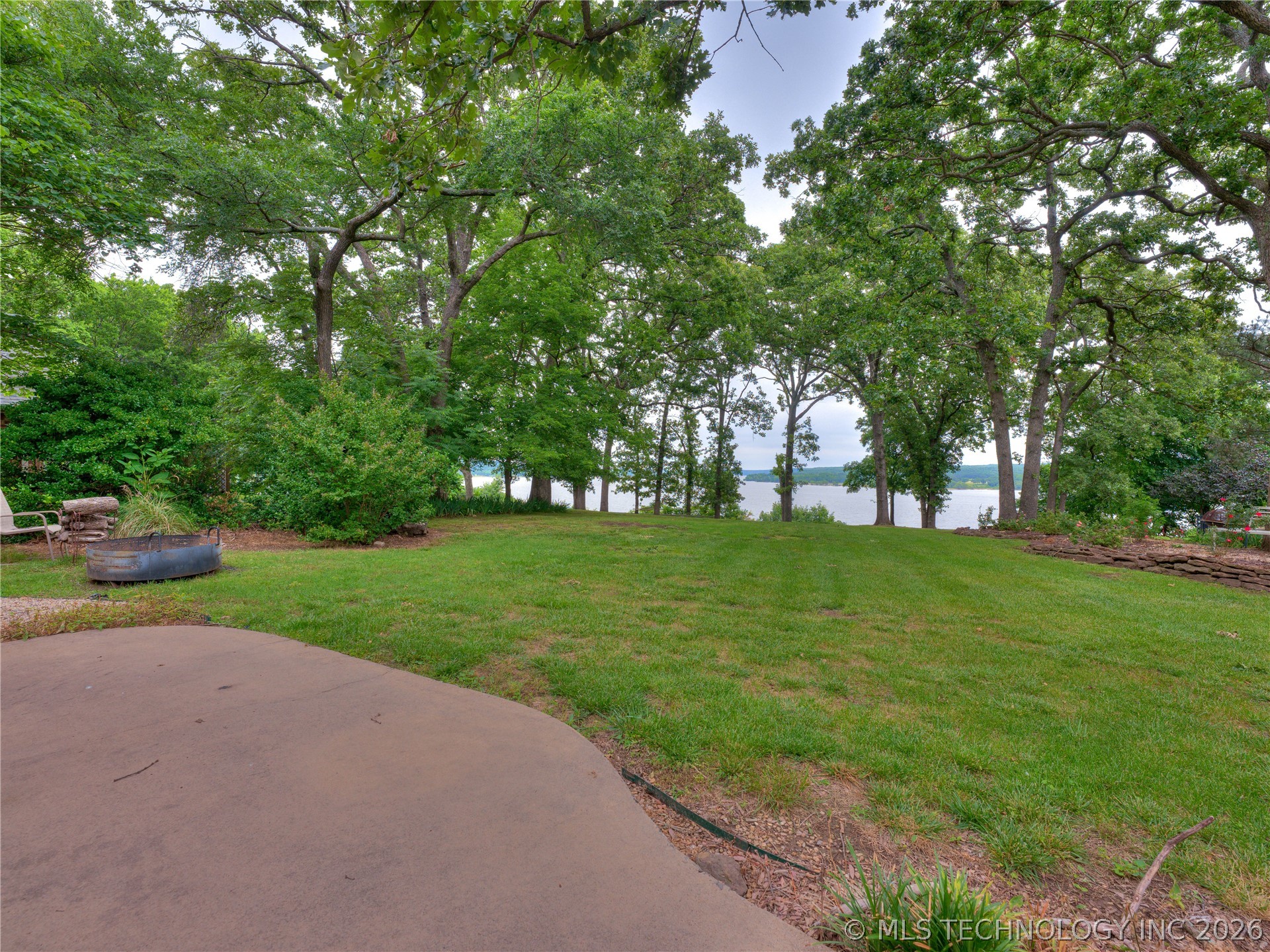 560 N 4395 Property Photo 43