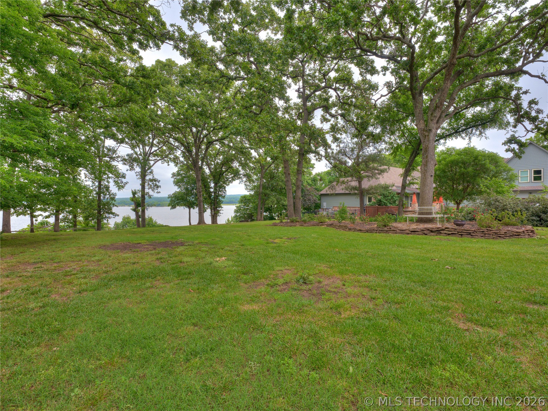 560 N 4395 Property Photo 44