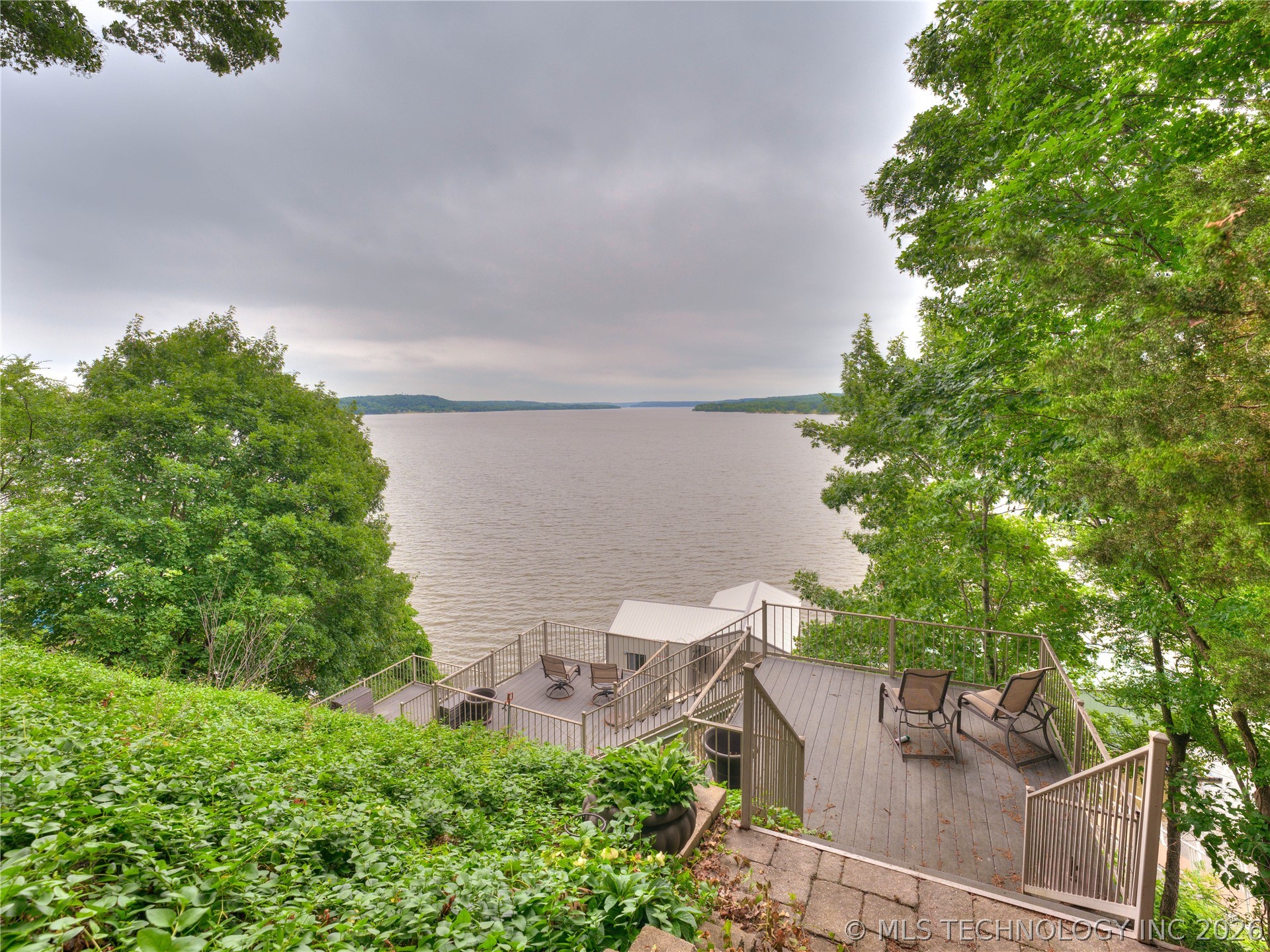 560 N 4395 Property Photo 47