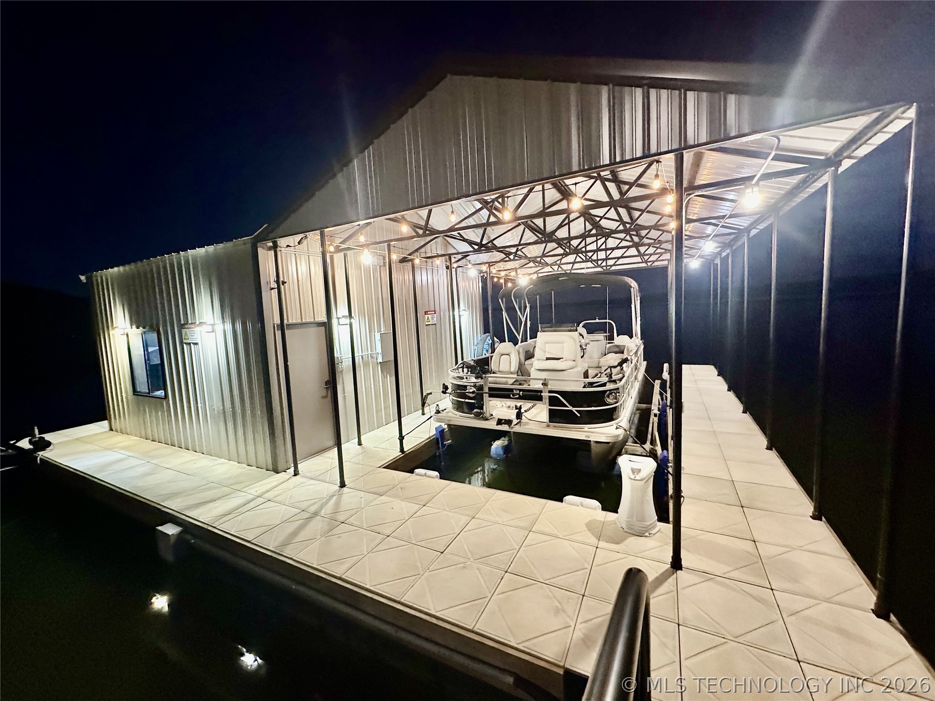 560 N 4395 Property Photo 52