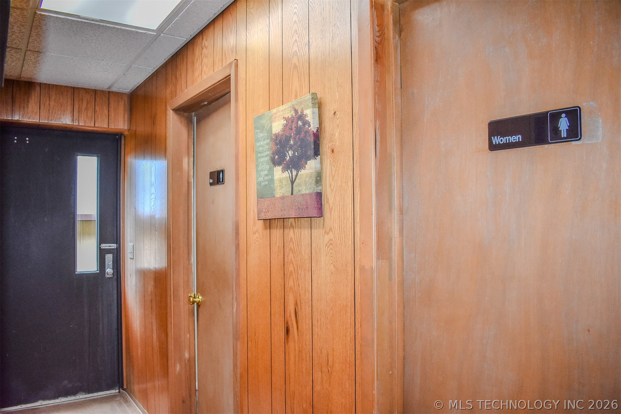 4447 E 1980 Road Property Photo 9