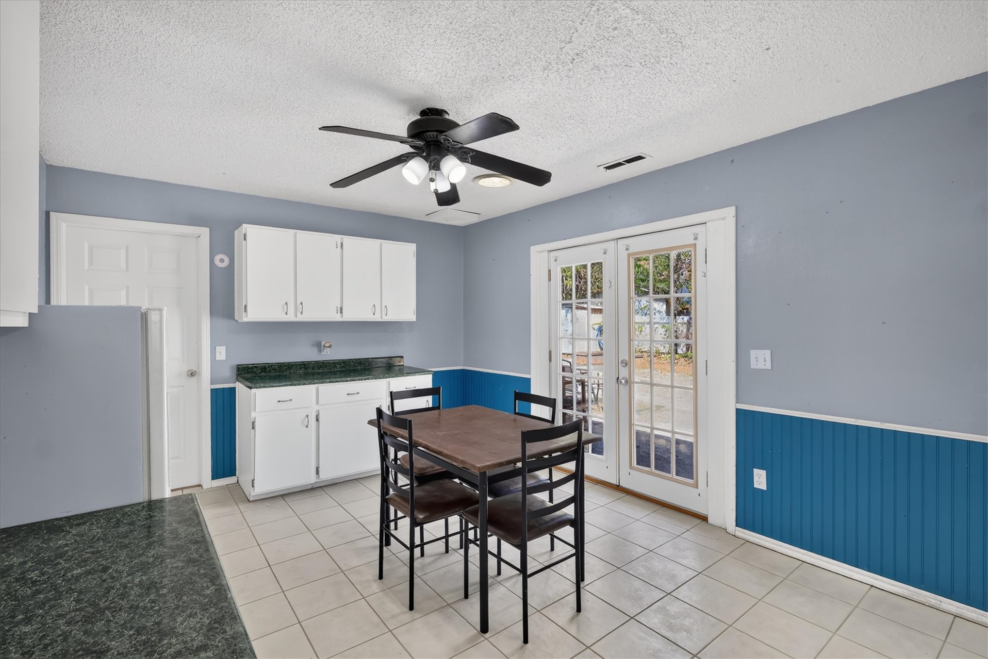 1813 Bellaire Circle Property Photo 12