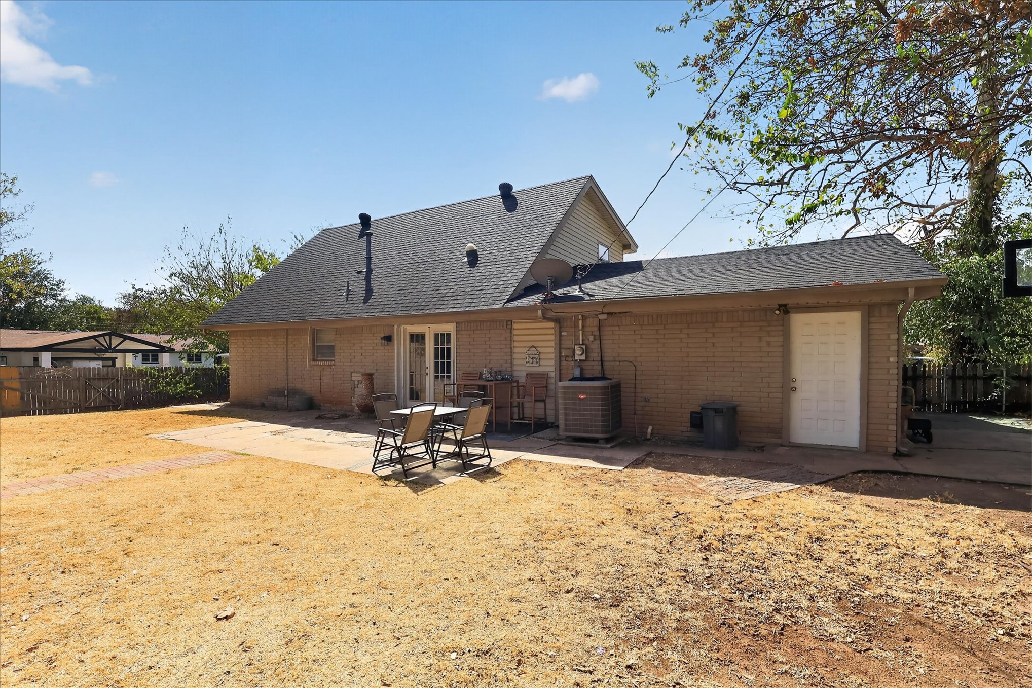 1813 Bellaire Circle Property Photo 34