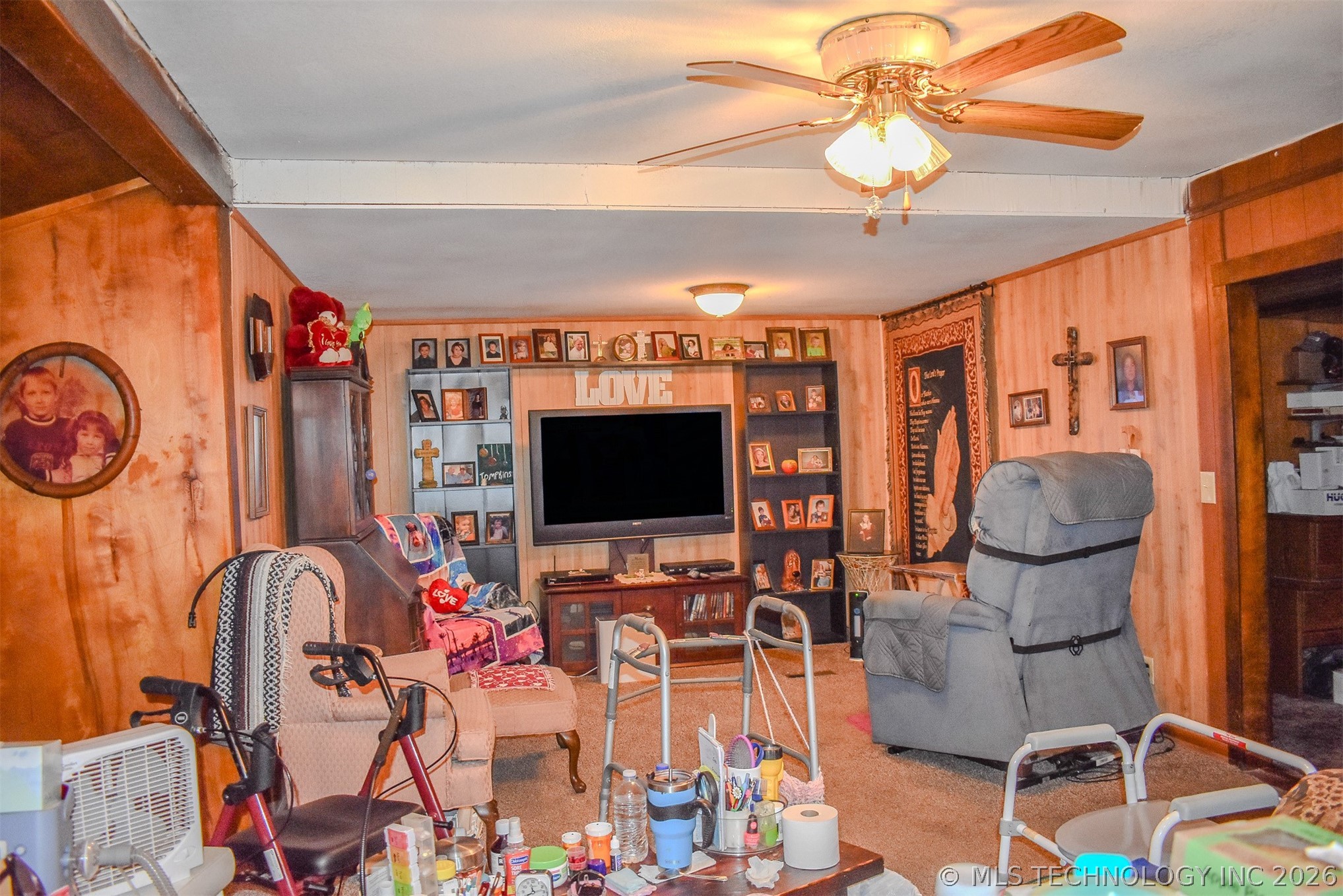 593 Tram Road Property Photo 5