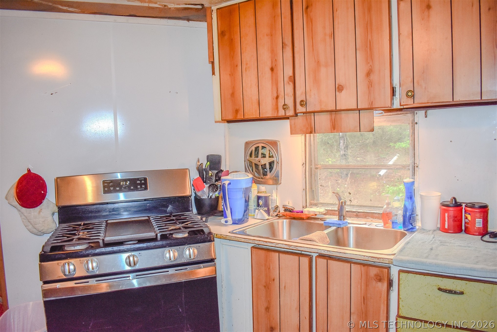 593 Tram Road Property Photo 12