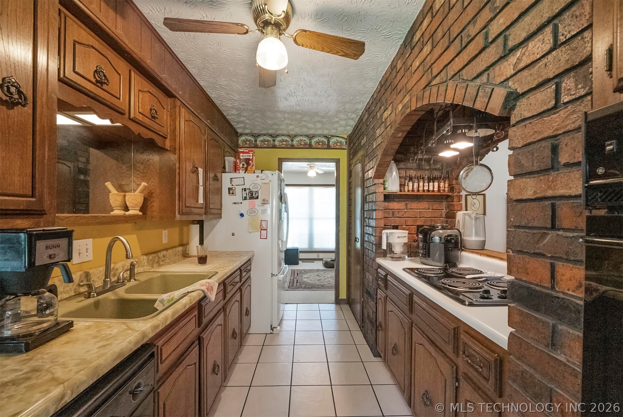 212 N Will Rogers Loop W Property Photo 10