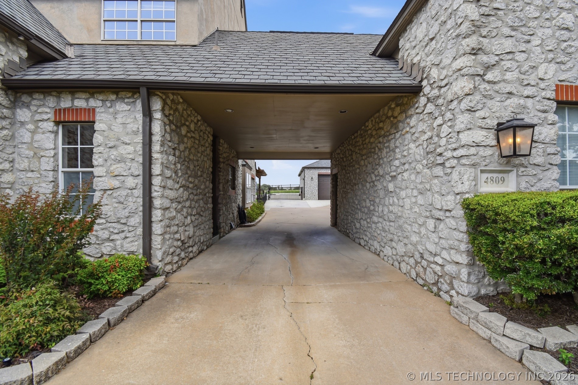 4809 Oak Leaf Drive Property Photo 72
