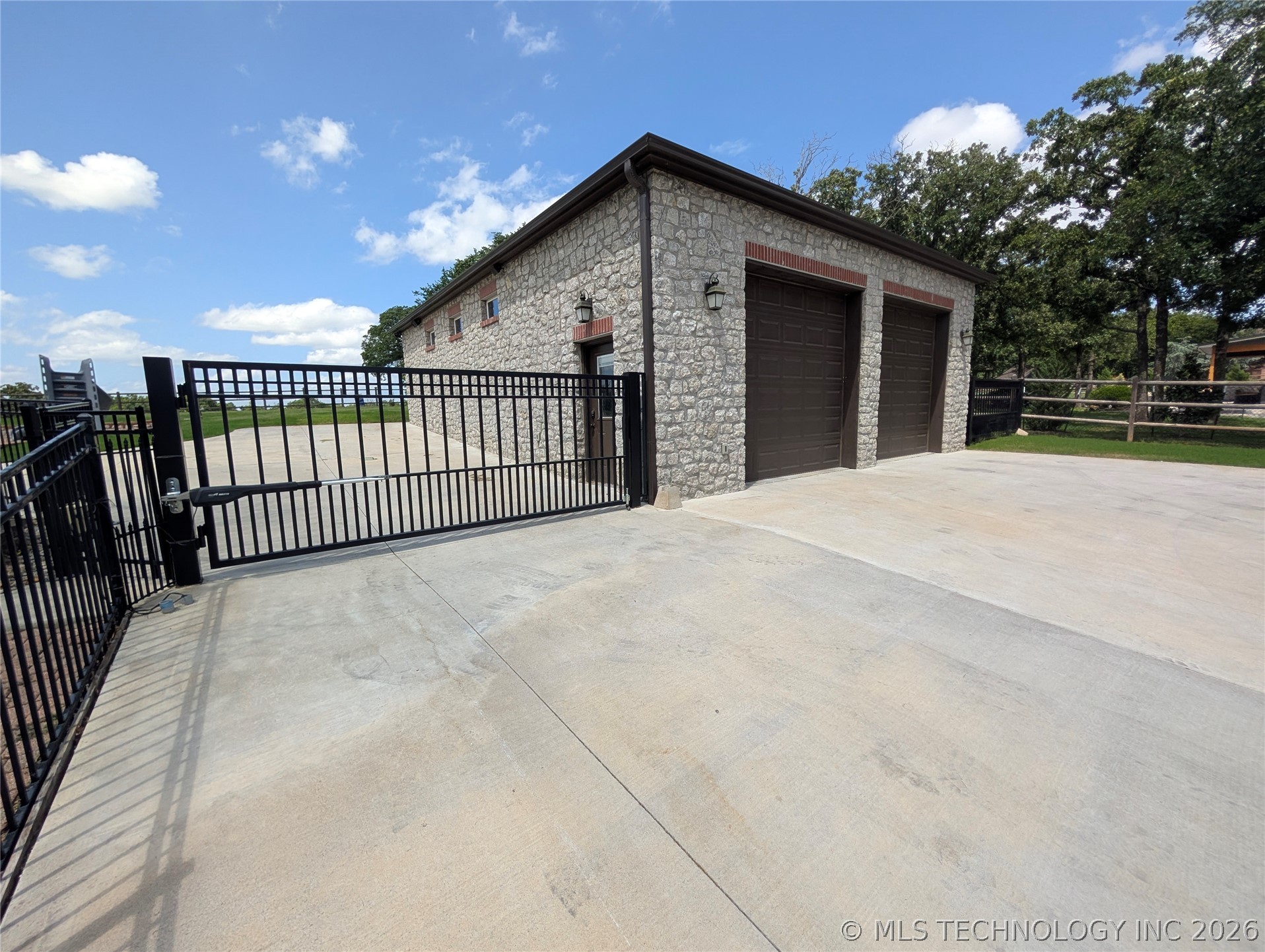 4809 Oak Leaf Drive Property Photo 78