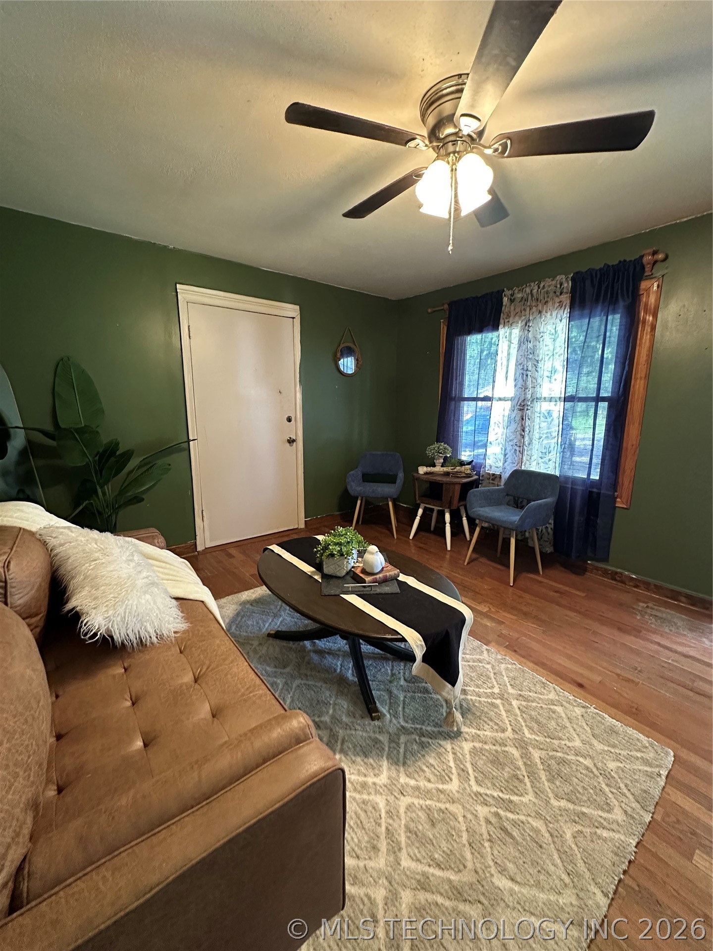 206 S Ora Street Property Photo 9