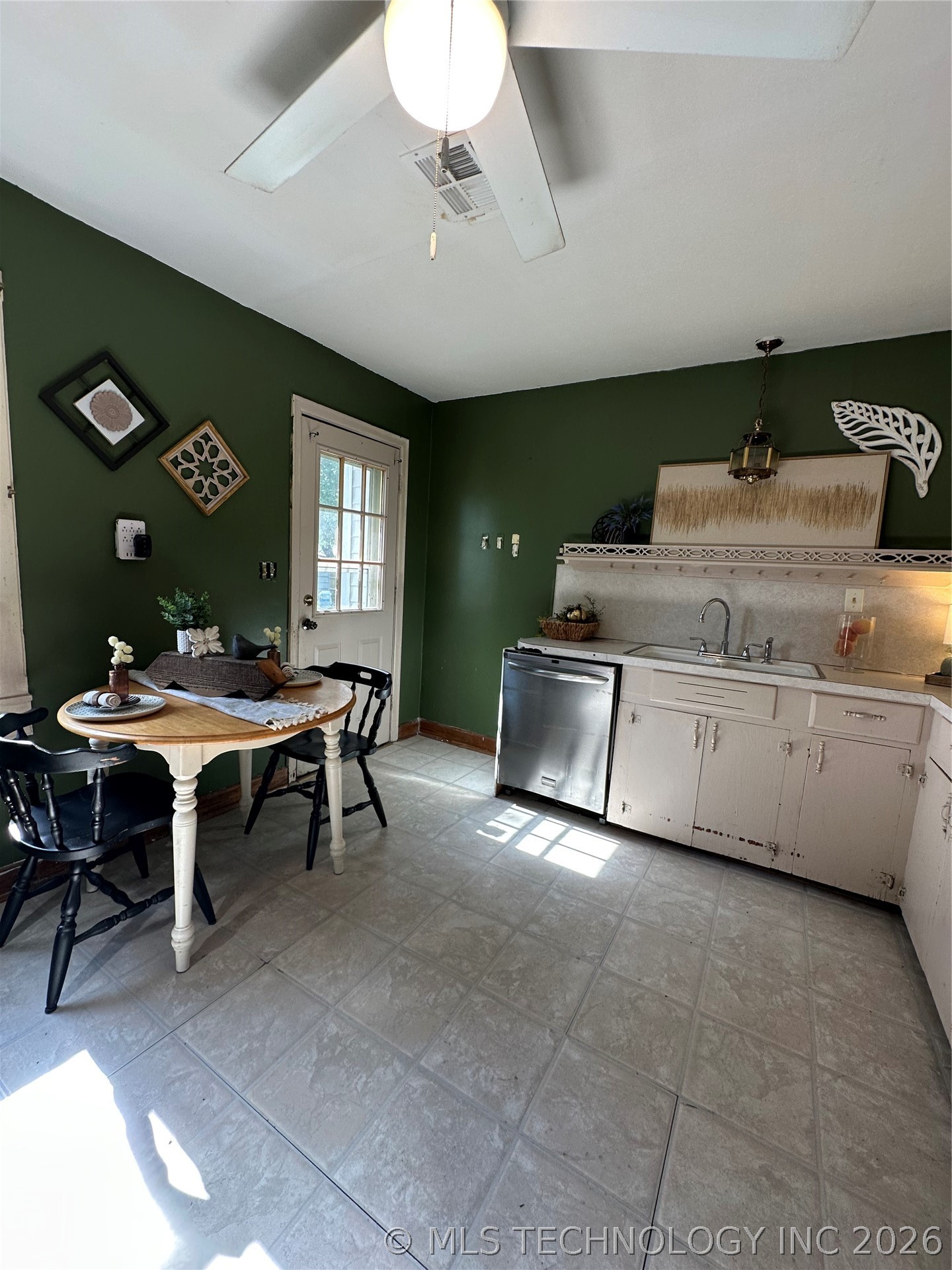 206 S Ora Street Property Photo 13