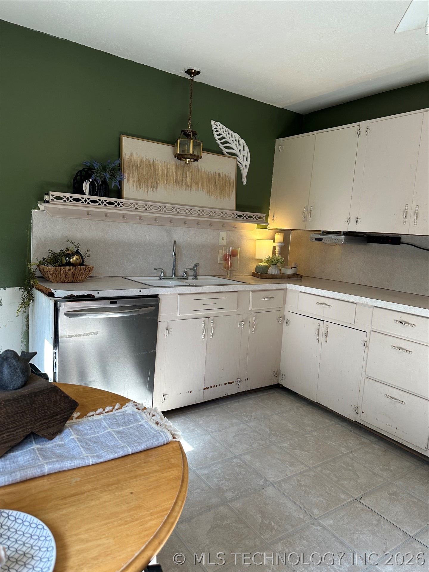 206 S Ora Street Property Photo 18