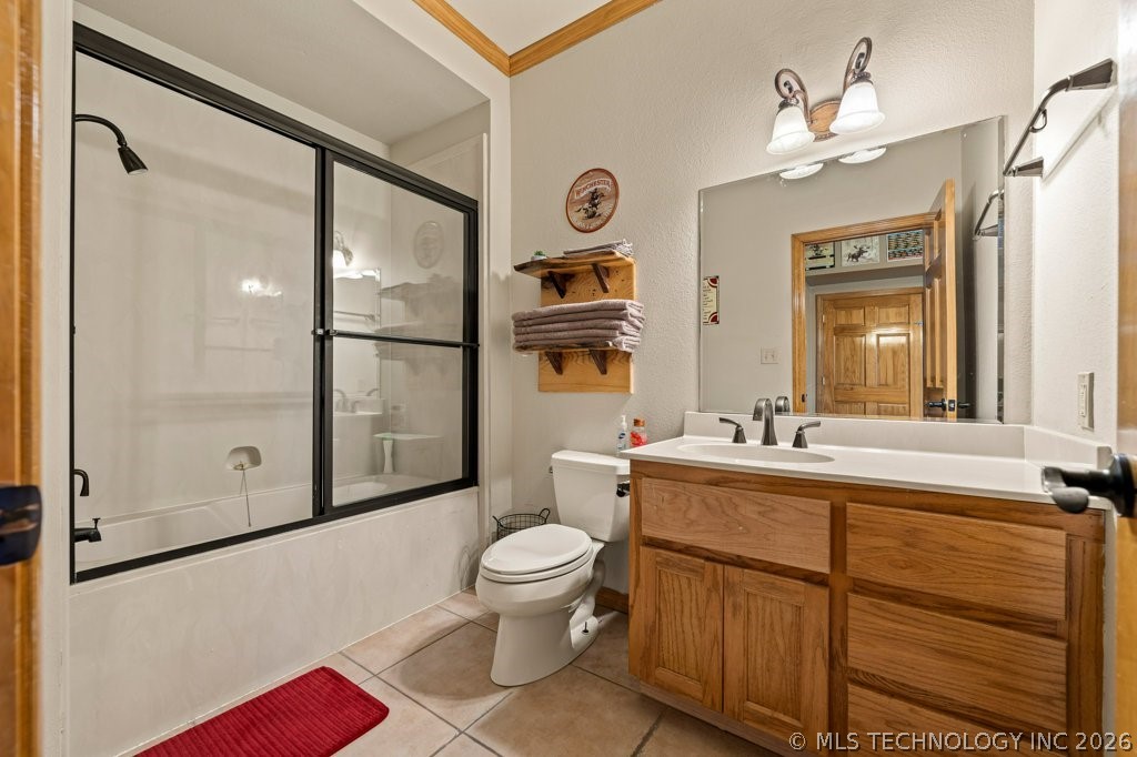 10034 E 233rd S Property Photo 35