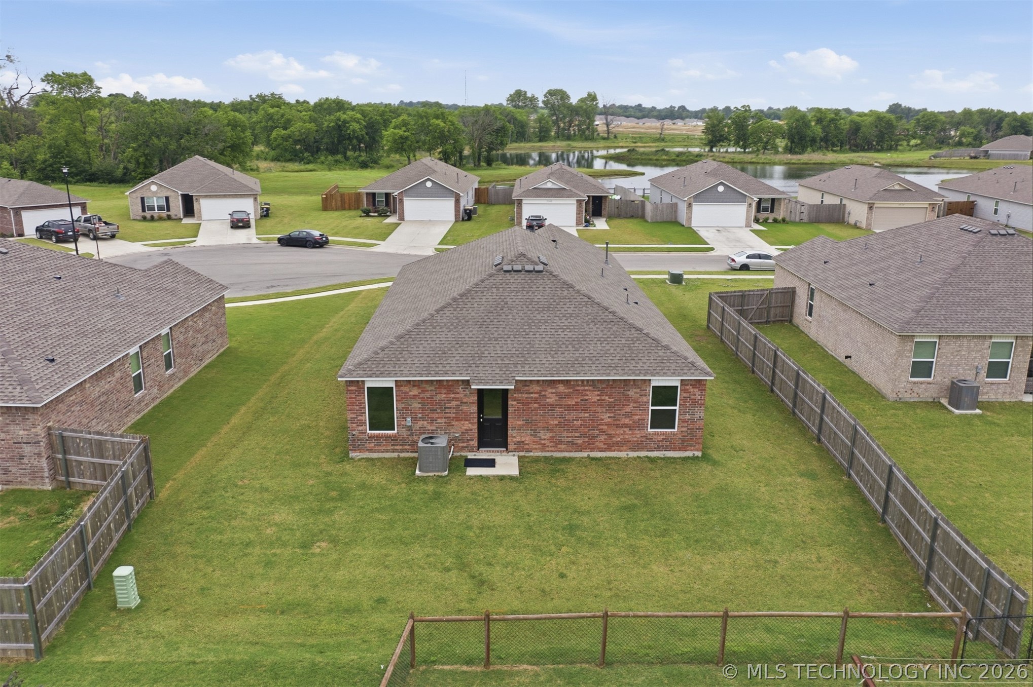 27807 E 114th Place S Property Photo 32