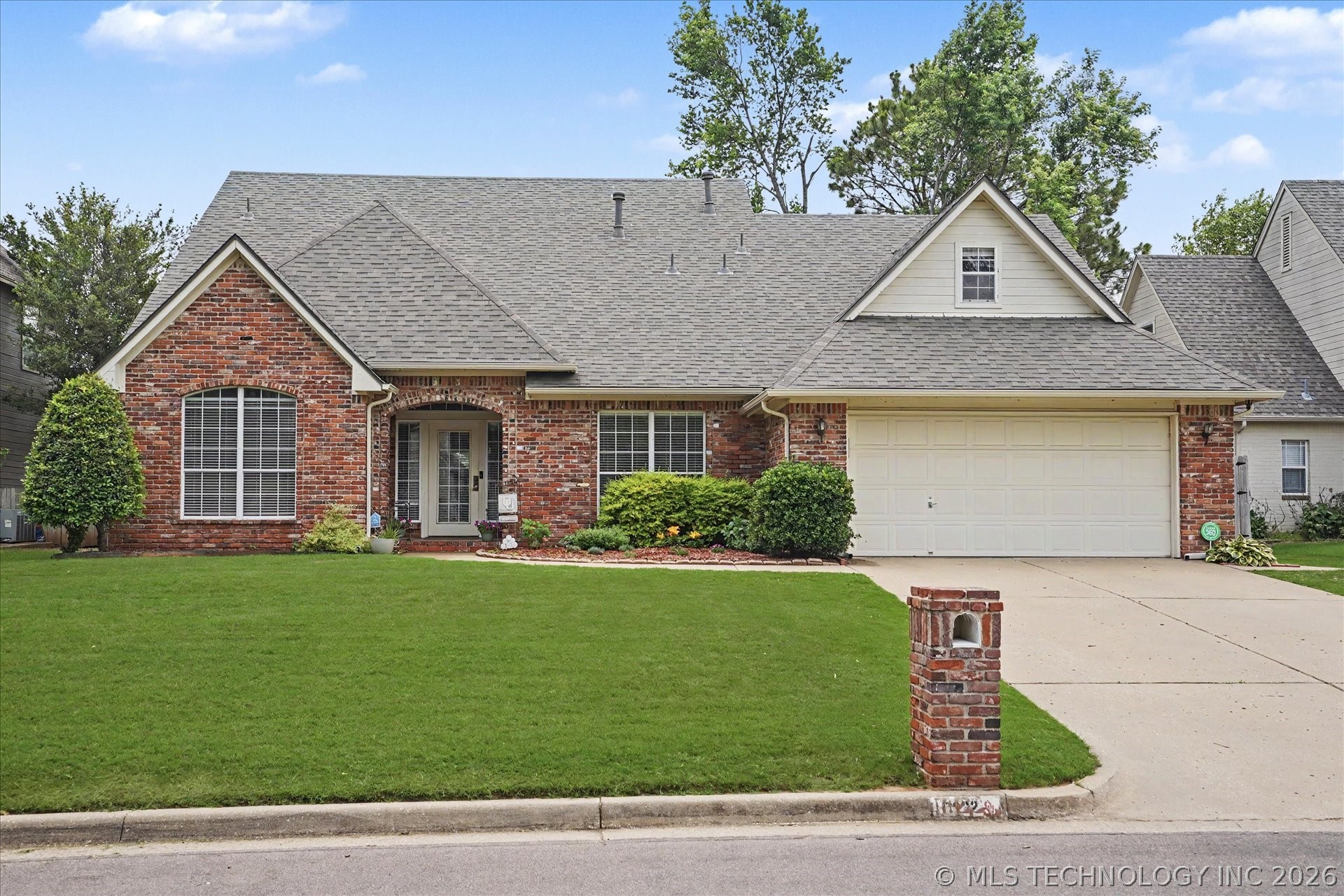 8622 E 100th Place Property Photo 1