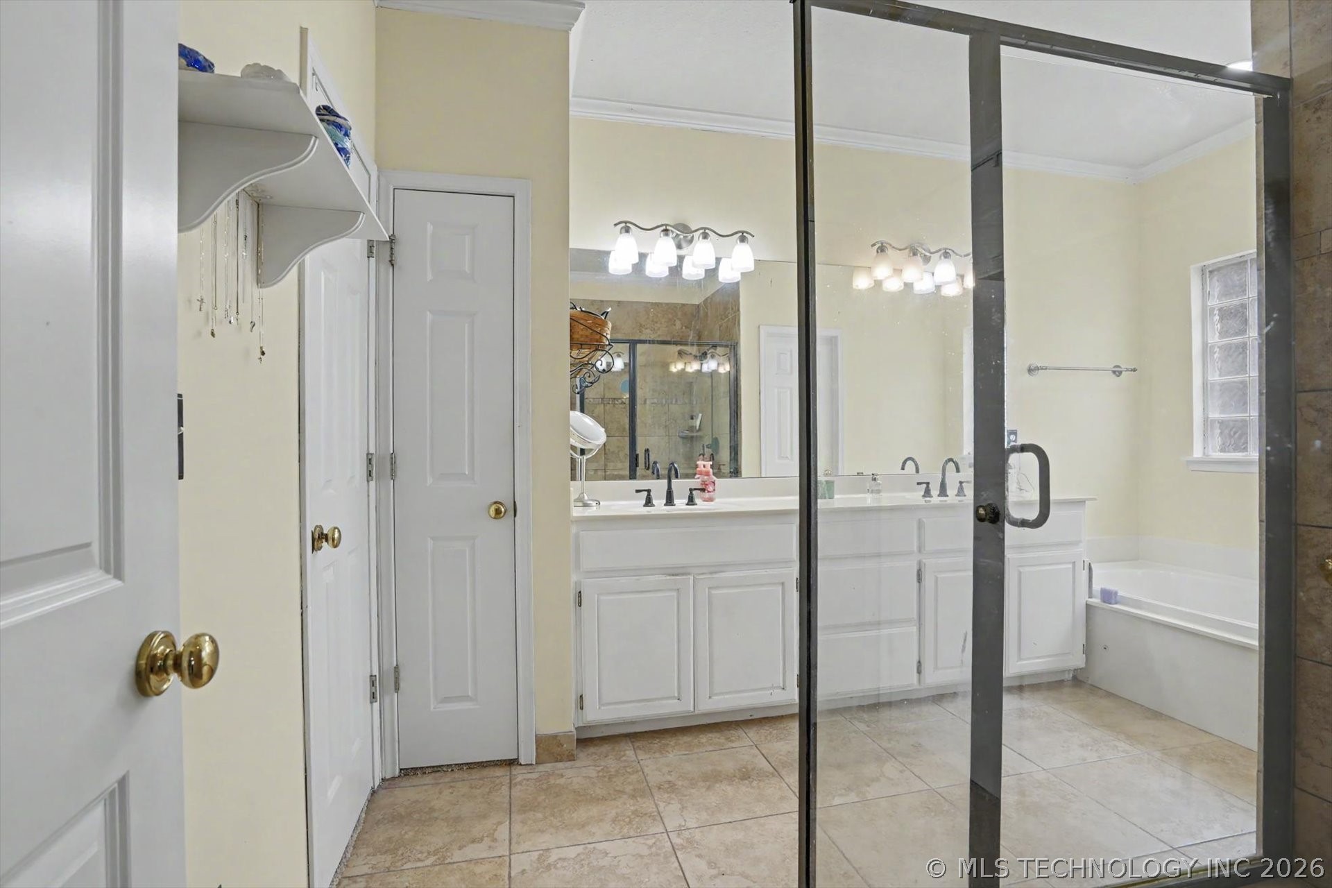 8622 E 100th Place Property Photo 15