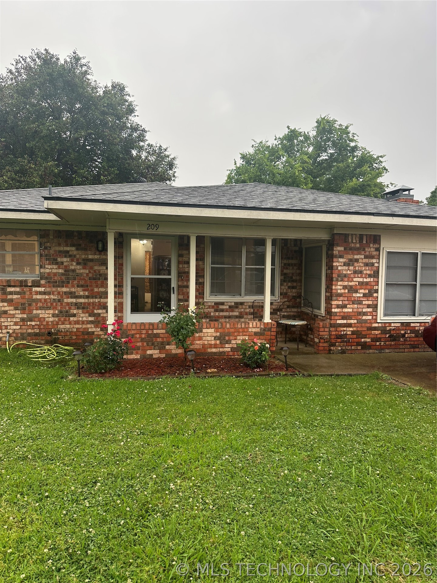 209 May Street Property Photo 1