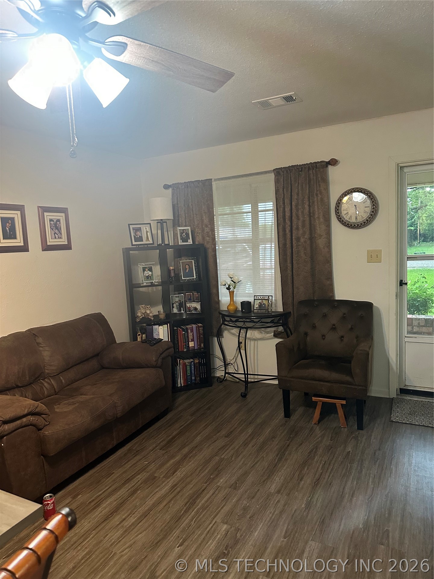 209 May Street Property Photo 2