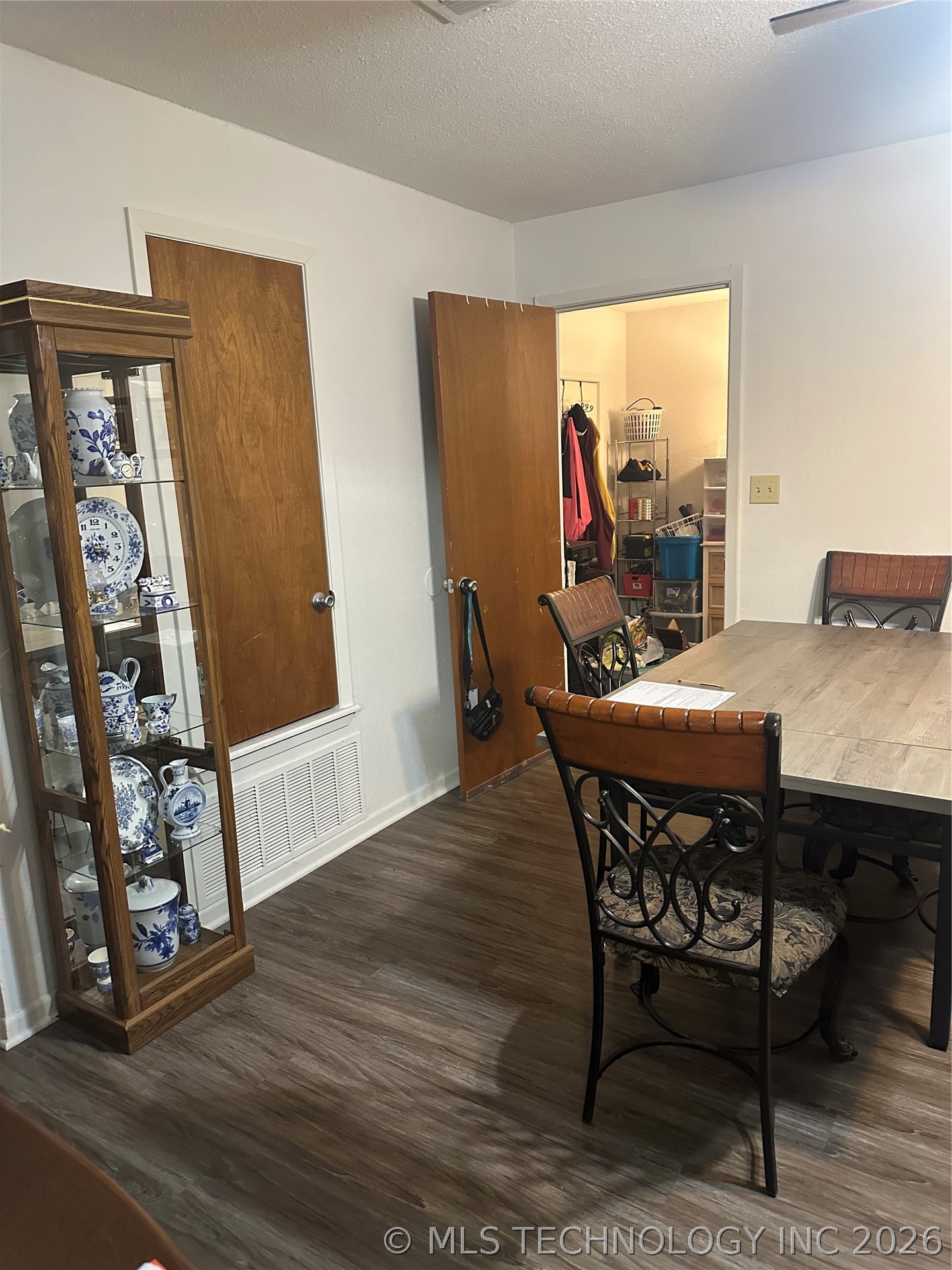 209 May Street Property Photo 4