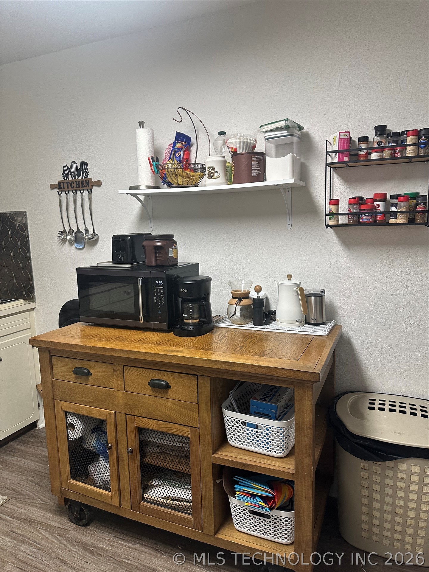 209 May Street Property Photo 5