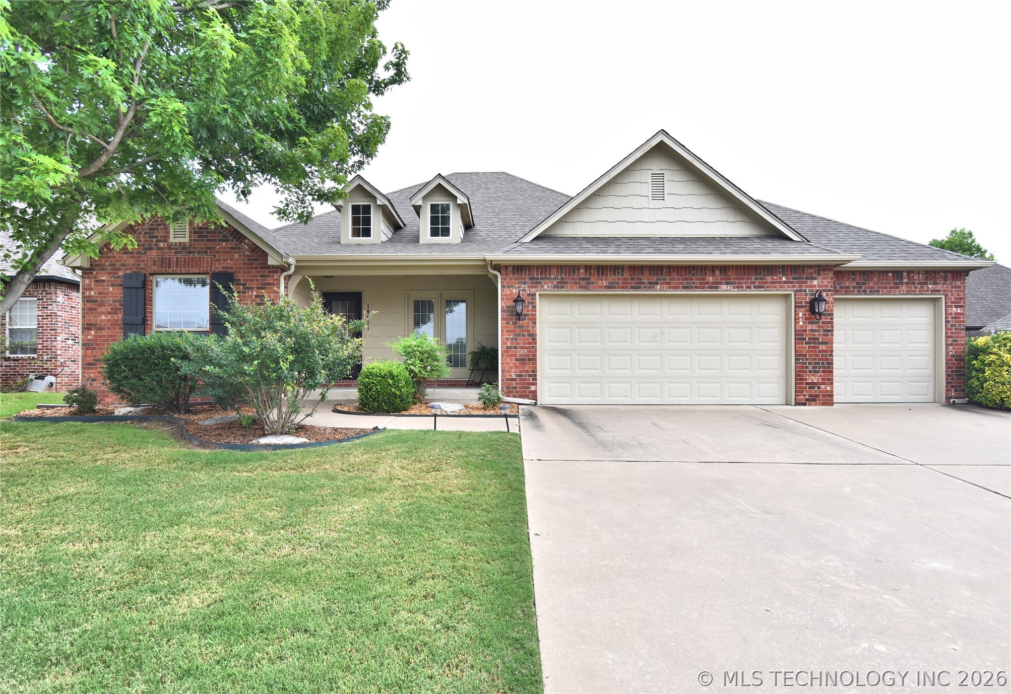 14411 S Toledo Avenue Property Photo 1