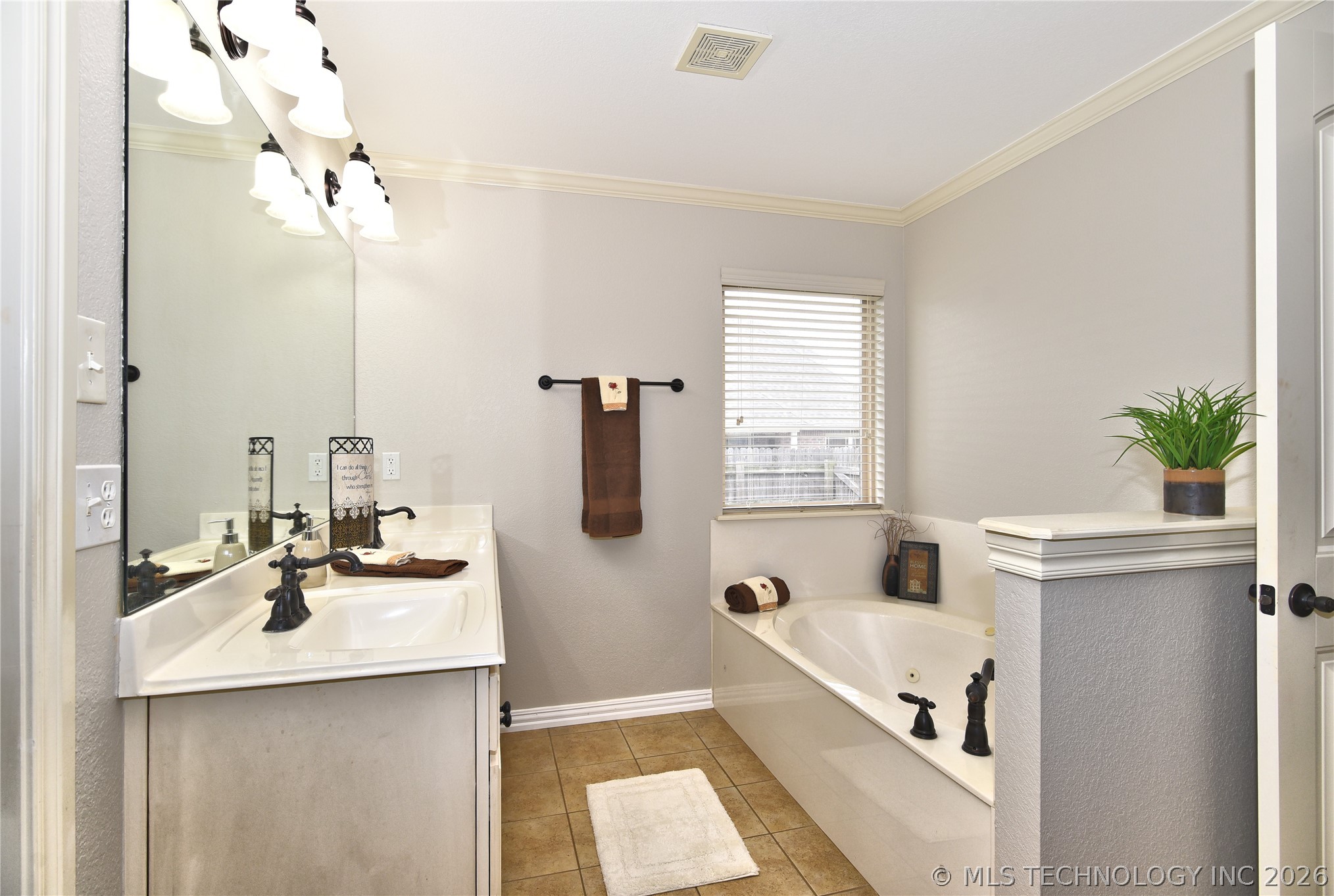 14411 S Toledo Avenue Property Photo 15