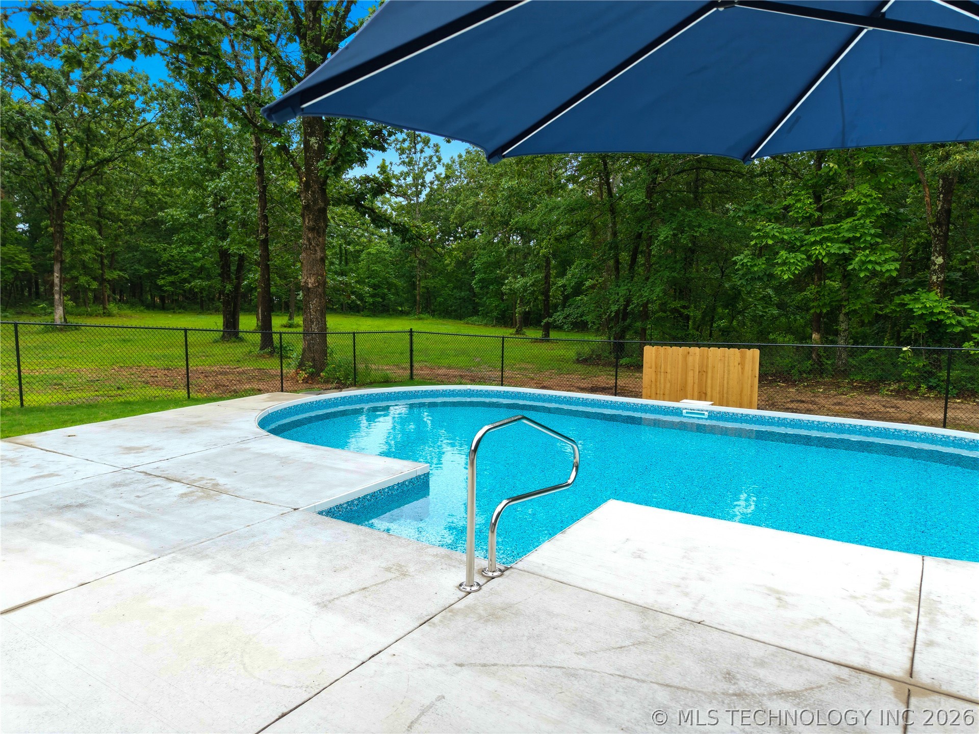 466070 E 800 Property Photo 49