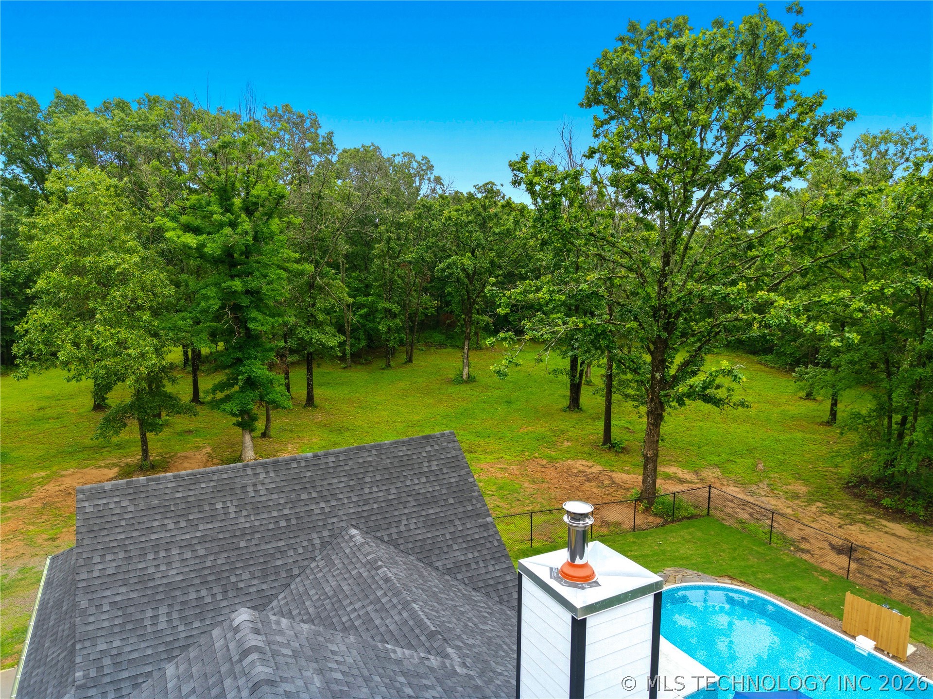 466070 E 800 Property Photo 52