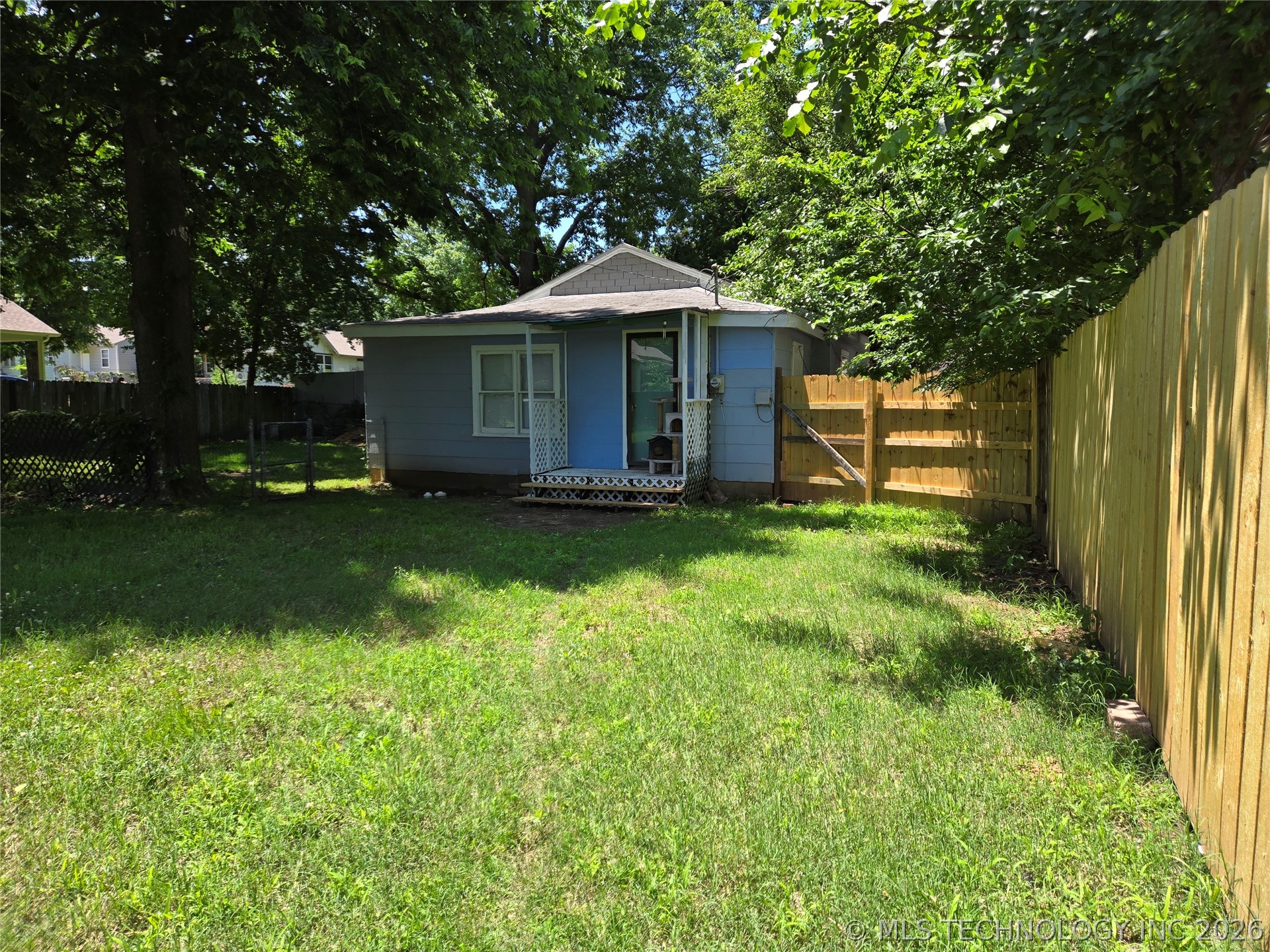1723 N Atlanta Place Property Photo 18