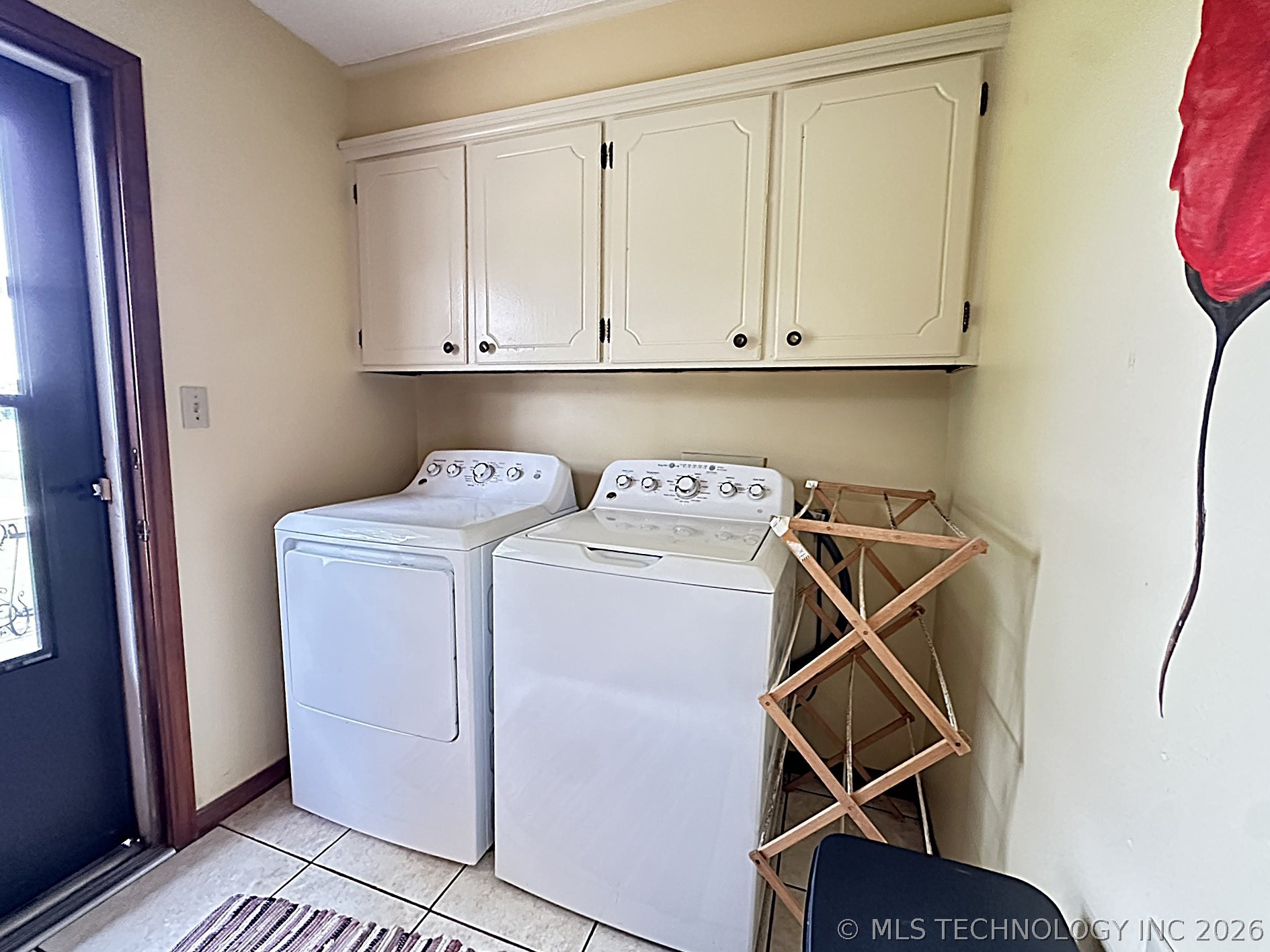 1174 Concord Property Photo 13