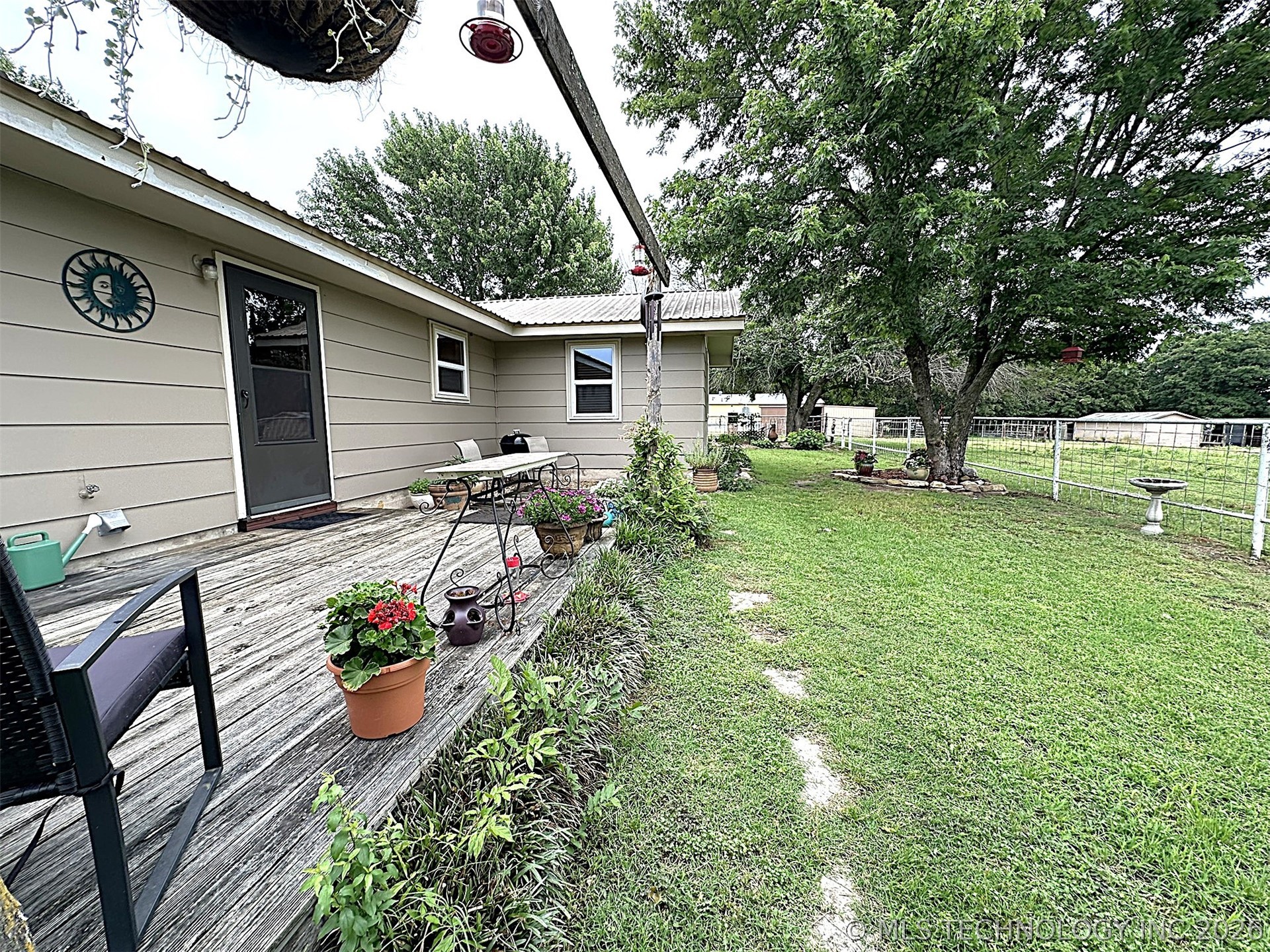 1174 Concord Property Photo 44