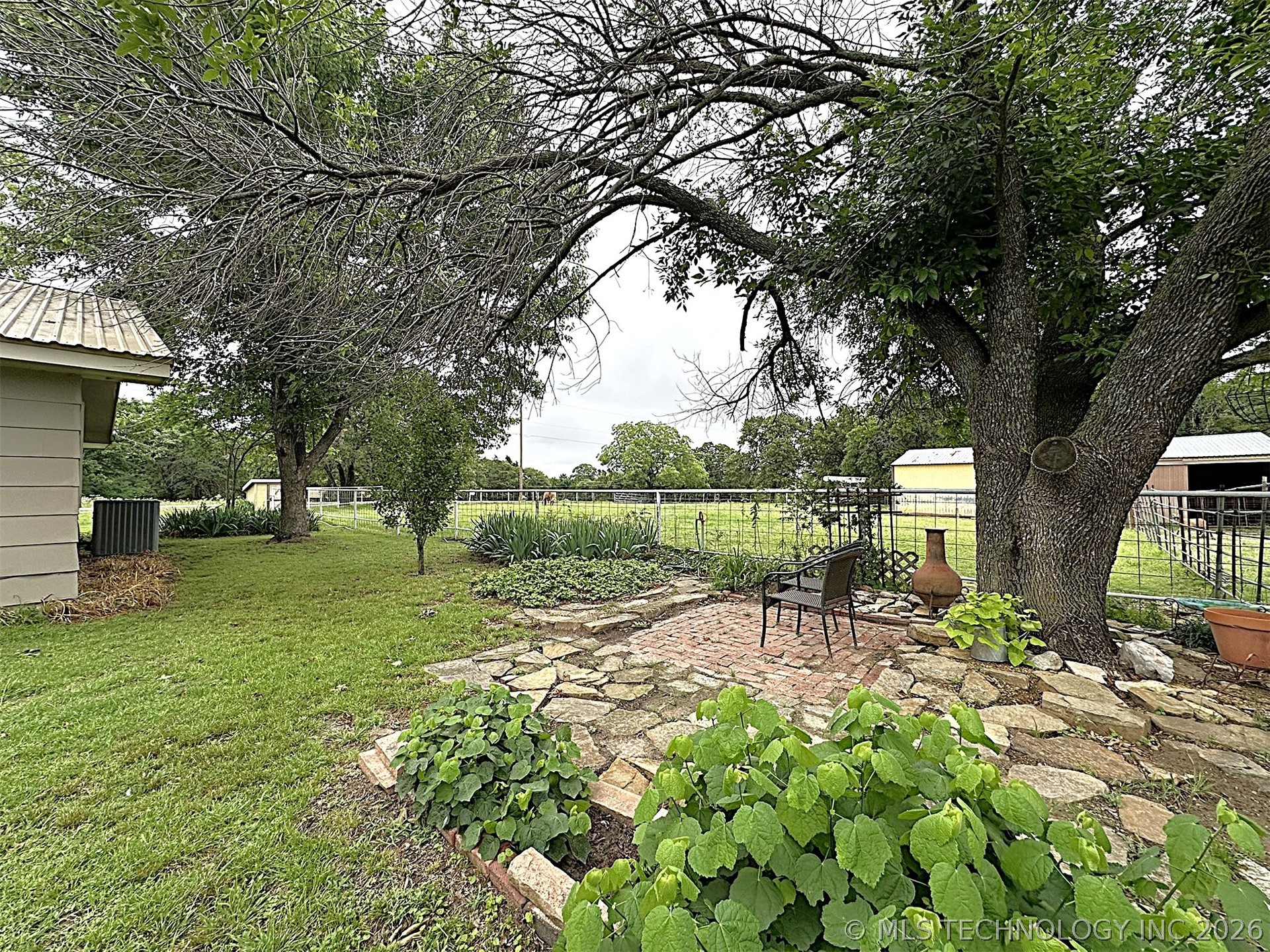 1174 Concord Property Photo 56