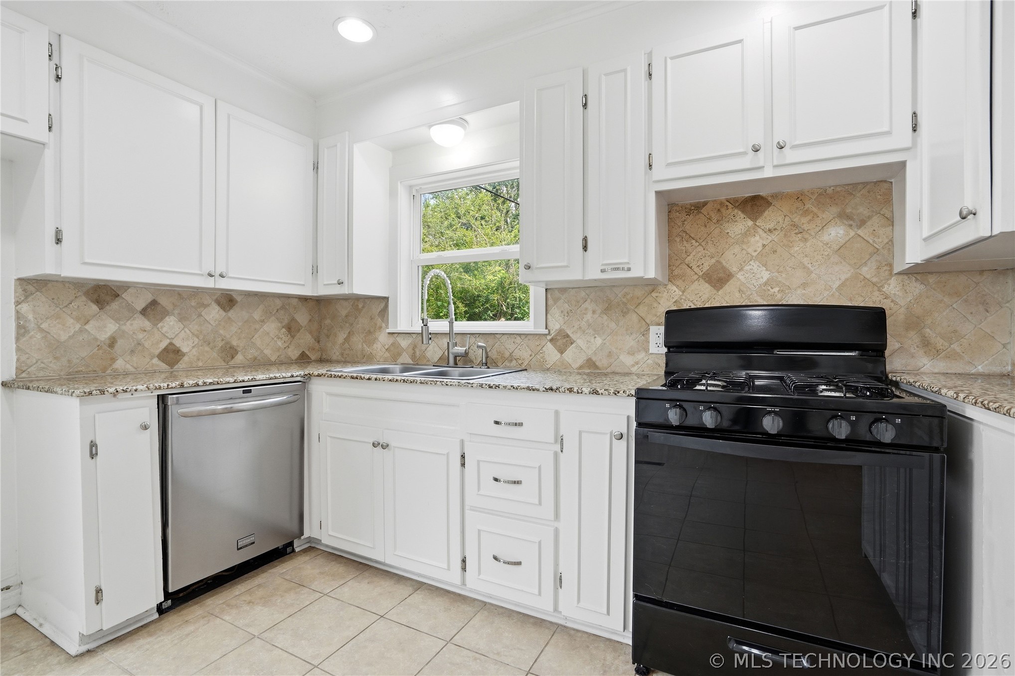 4655 S Trenton Avenue Property Photo 11