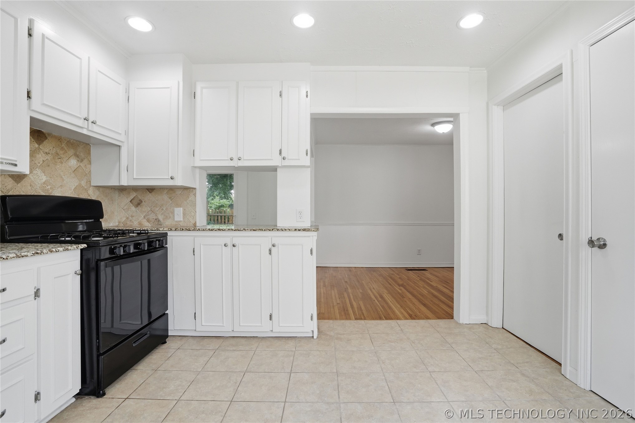 4655 S Trenton Avenue Property Photo 12