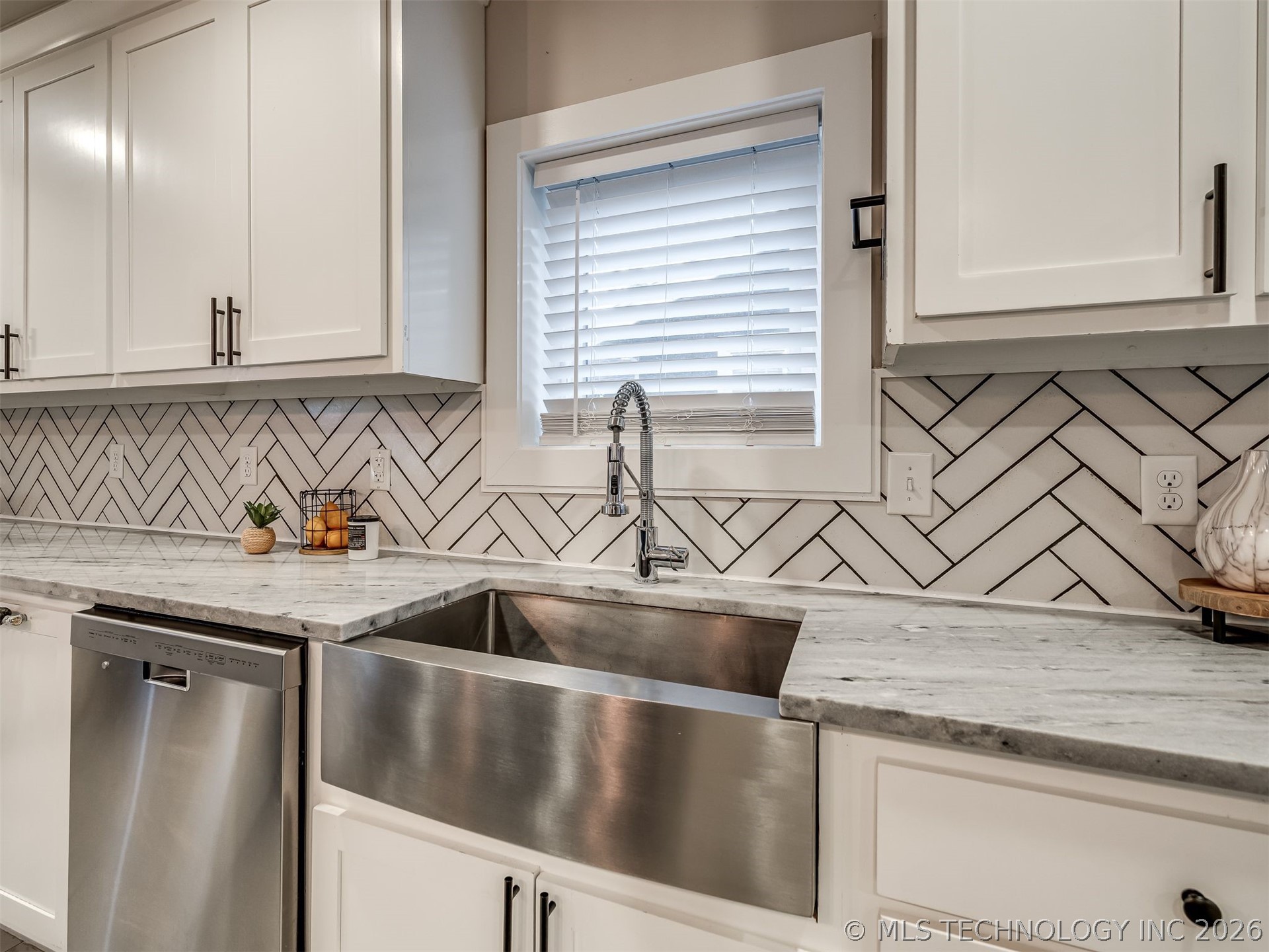 1520 S Gary Avenue Property Photo 22