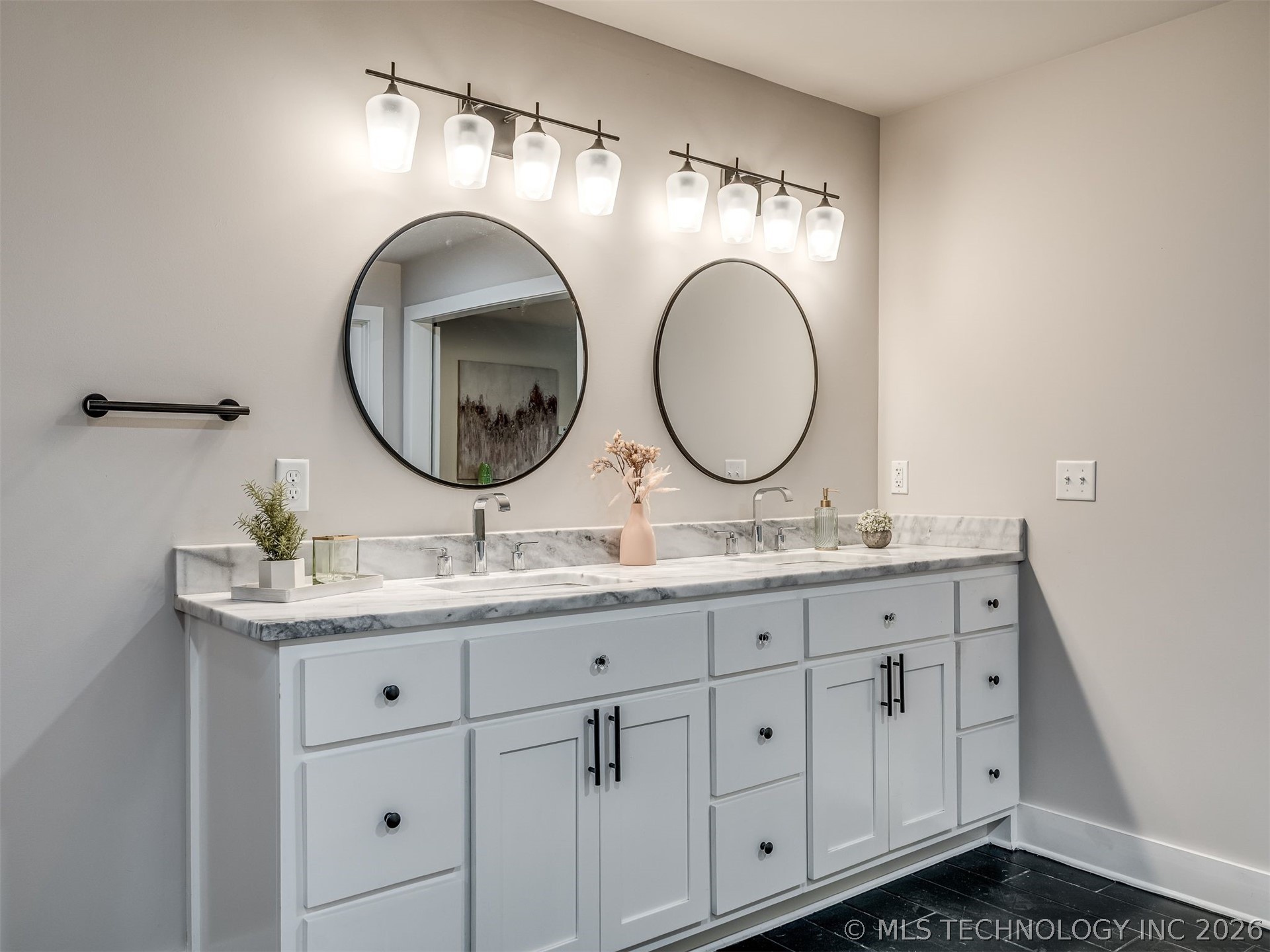 1520 S Gary Avenue Property Photo 36