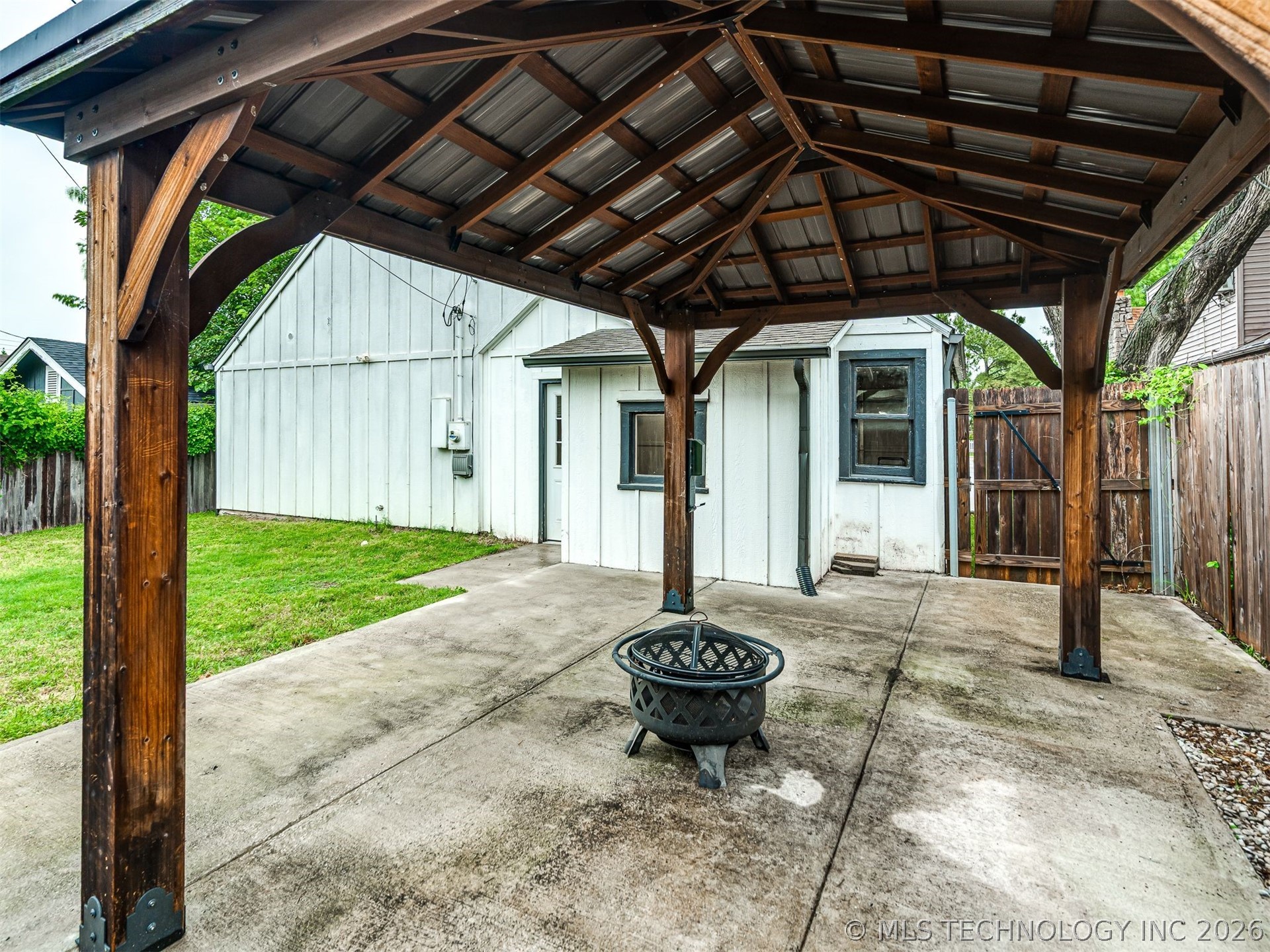 1520 S Gary Avenue Property Photo 56