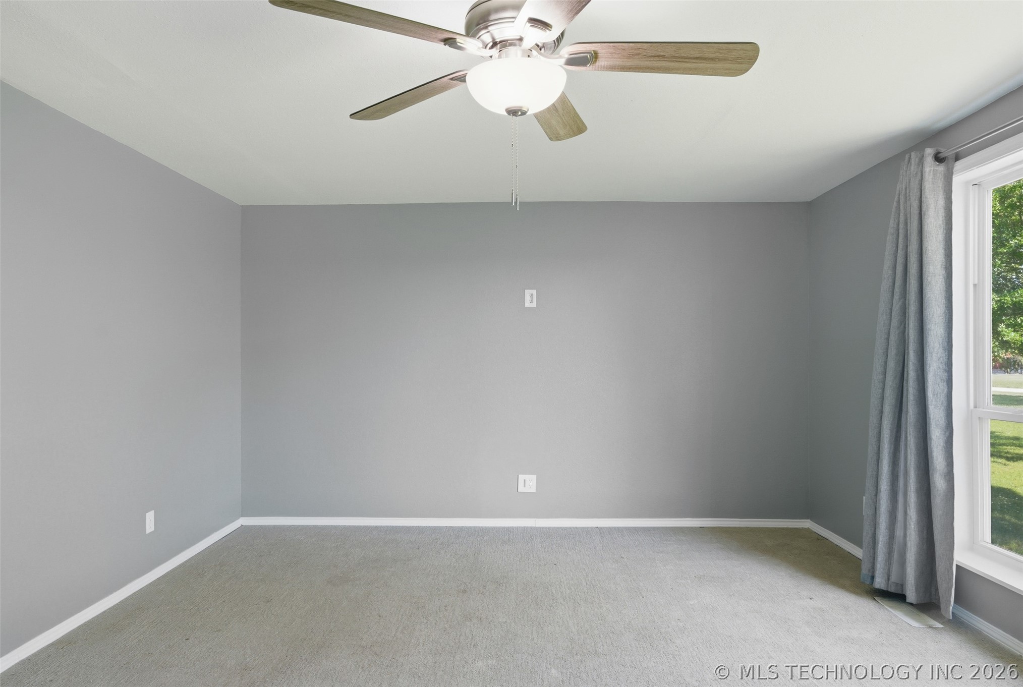 2618594 Property Photo 40