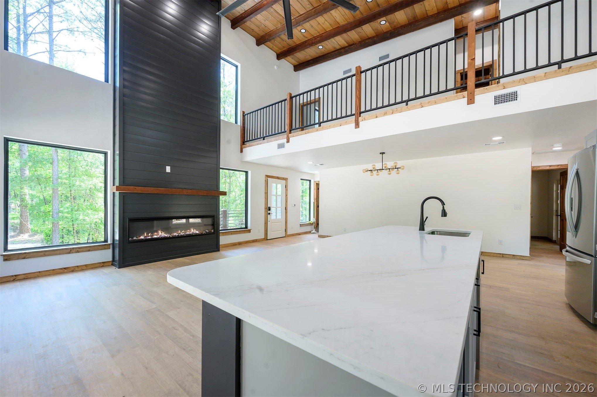 269 Springwood Trail Property Photo 8