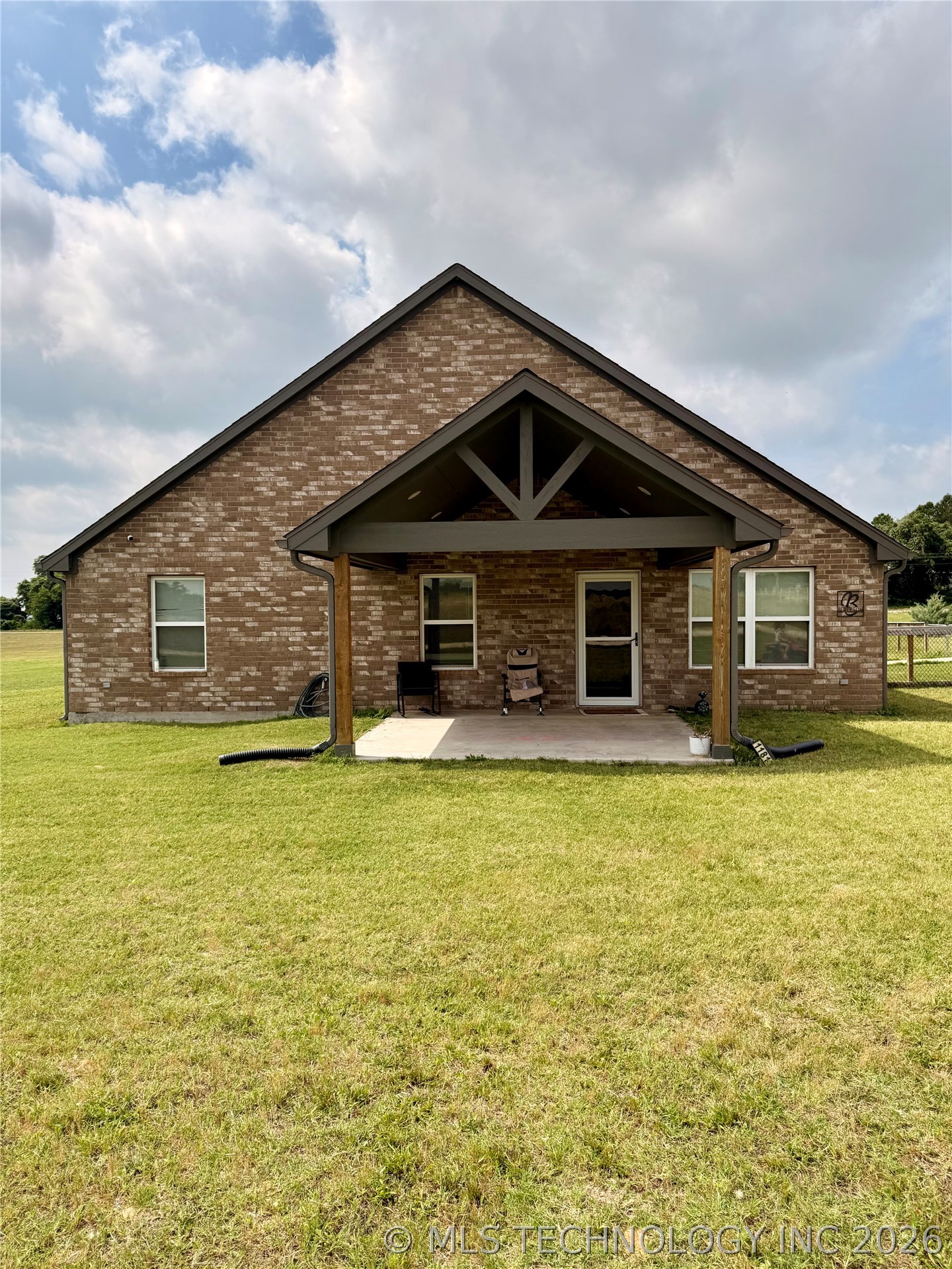 11817 Sandy Acres Property Photo 2