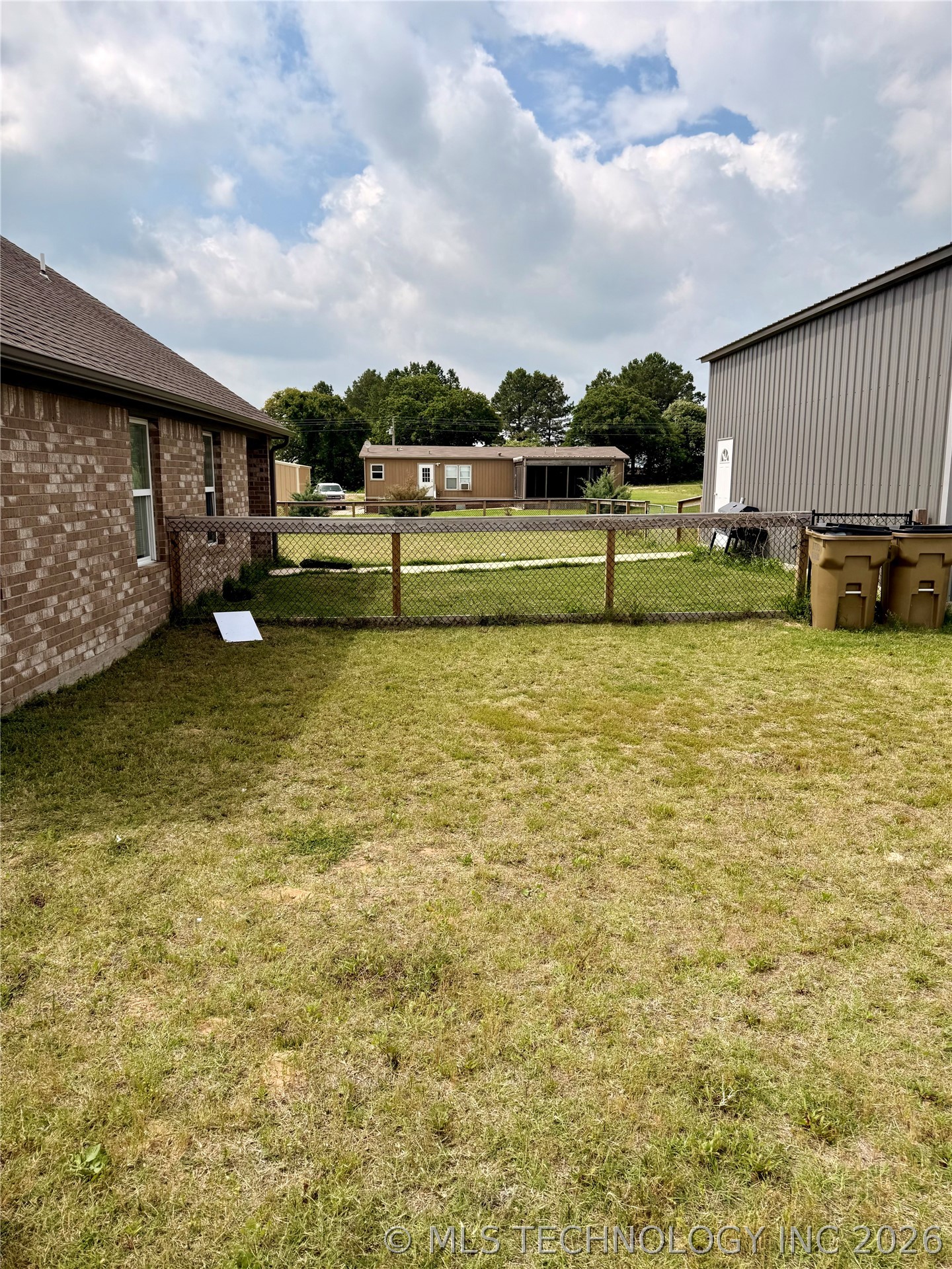 11817 Sandy Acres Property Photo 3