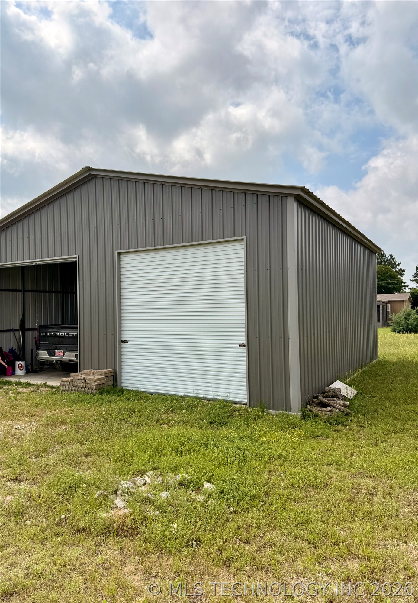 11817 Sandy Acres Property Photo 4
