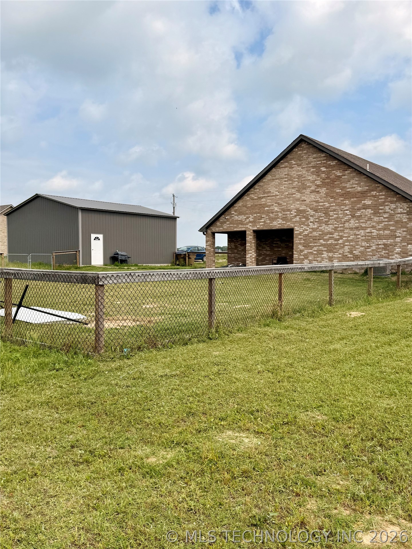11817 Sandy Acres Property Photo 6